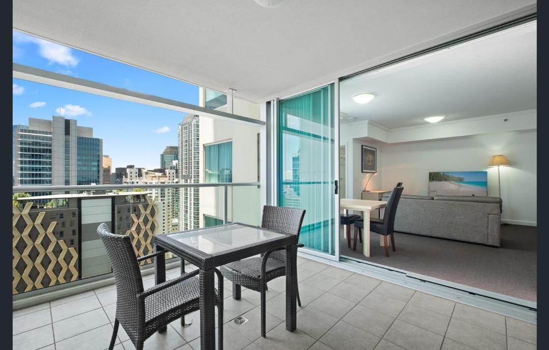 Location! Centre! Whole Apartment! Apartment