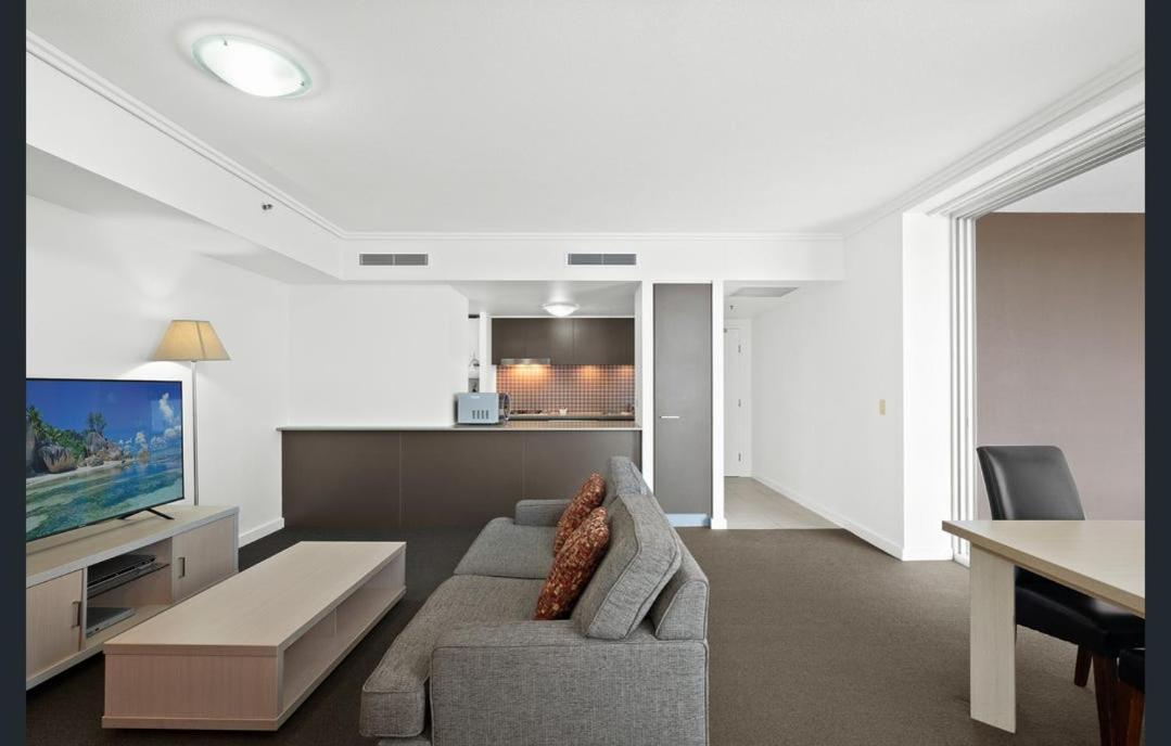 Location! Centre! Whole Apartment! Apartment *