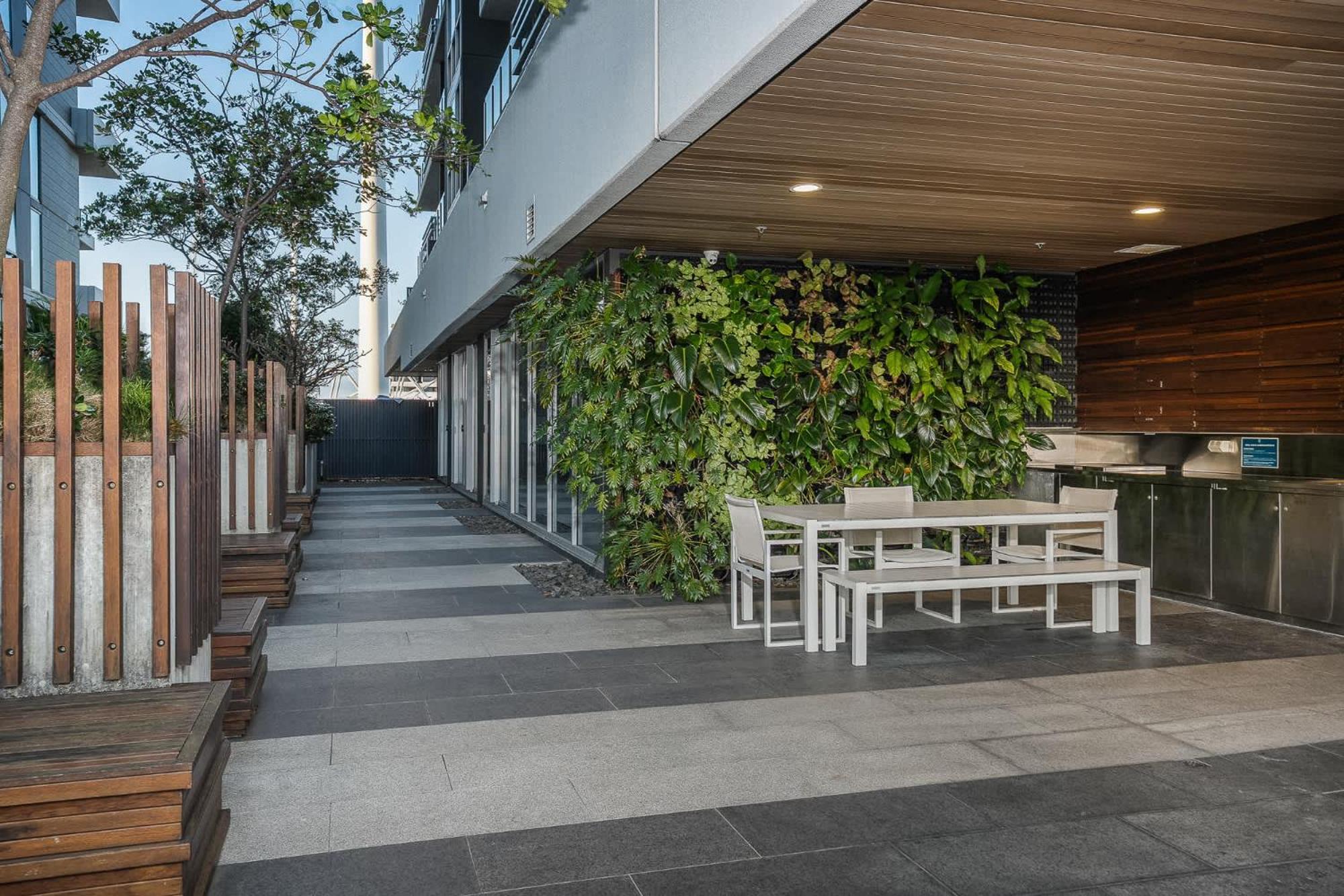 Sky-high Luxury Over The Gabba Views Pool