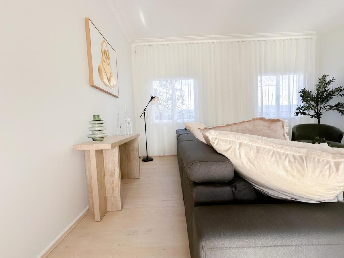 Penthouse Spot - Sleep 8 - Free Parking - 4km Cbd Brisbane