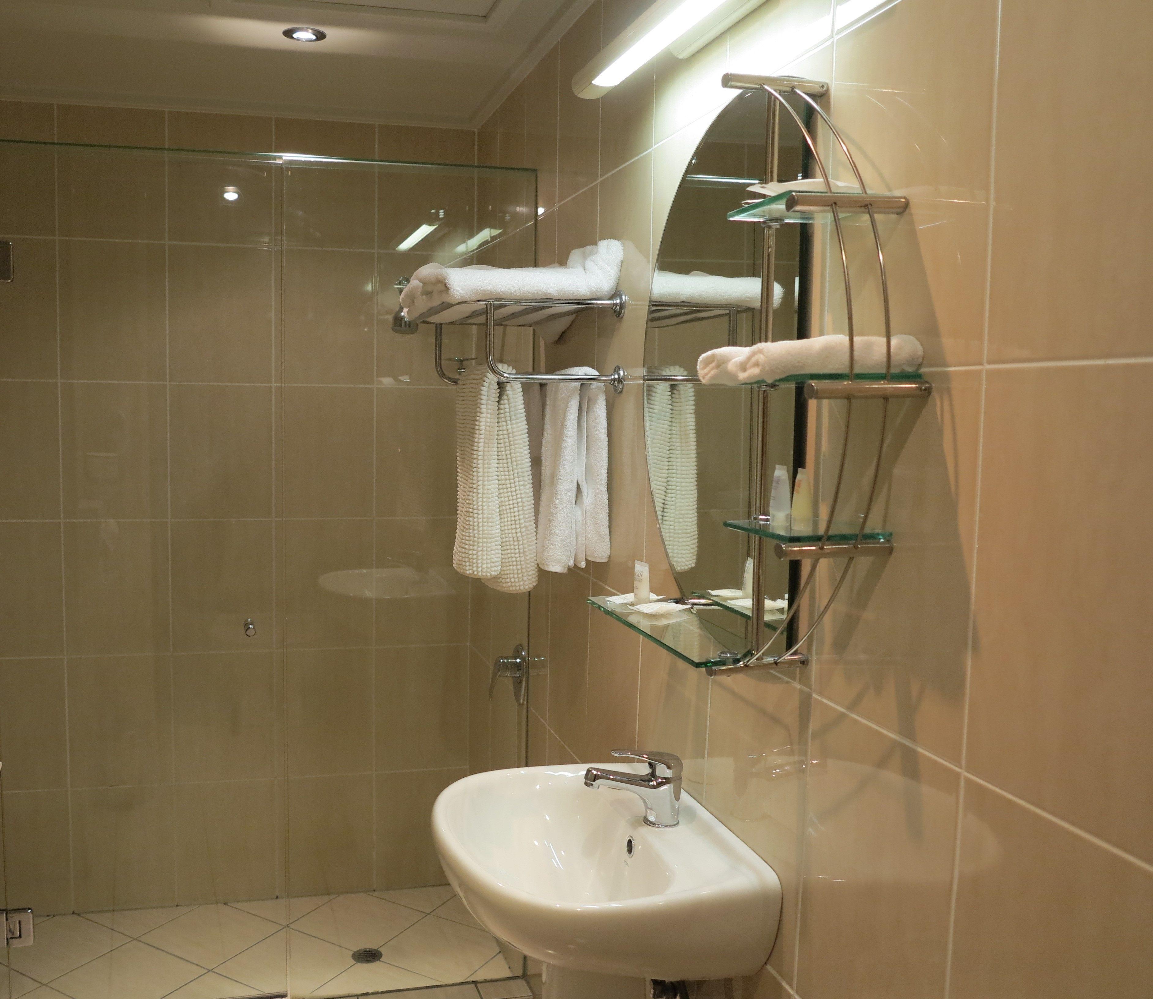 Shangri-la Gardens 4* Brisbane