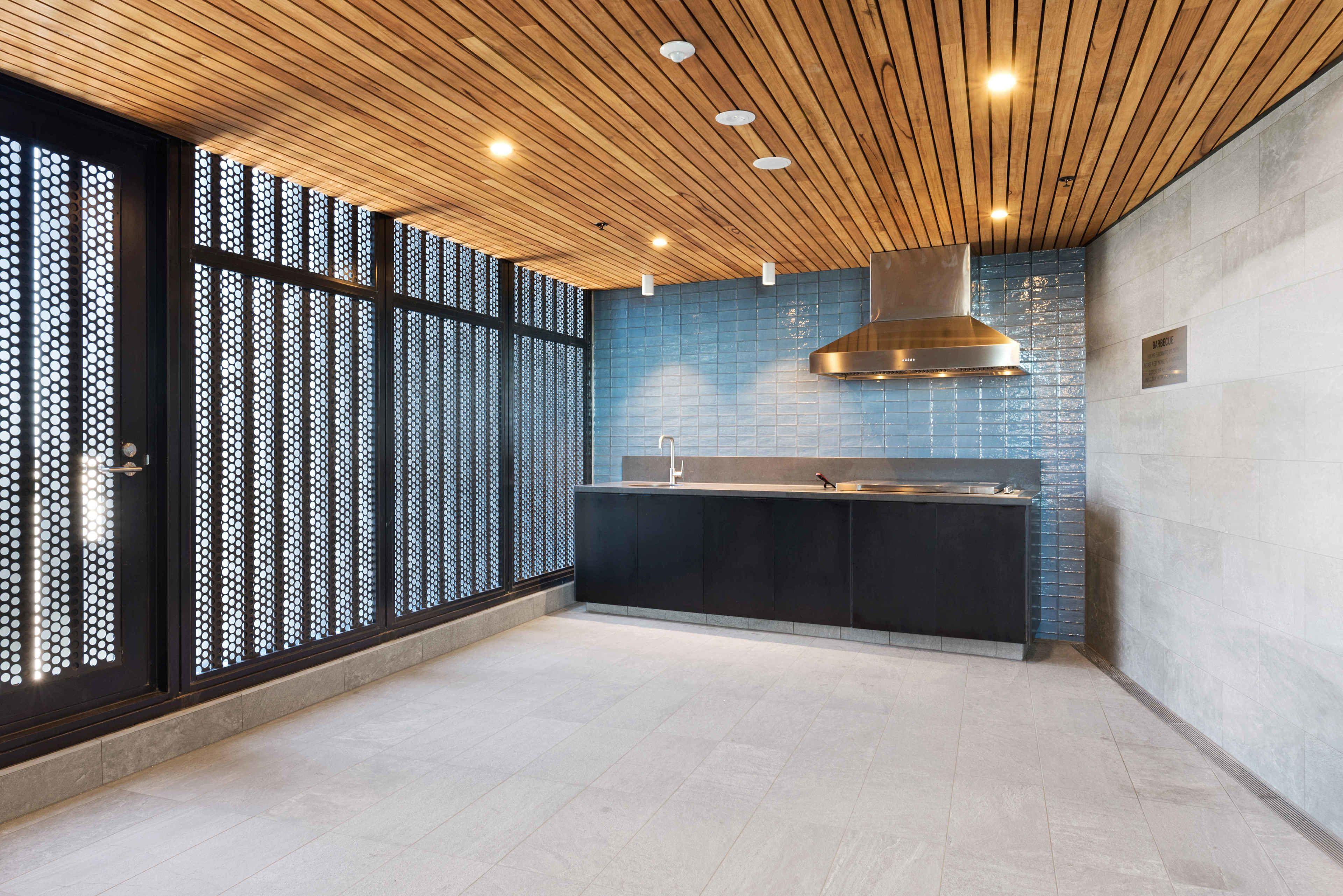 Skytower By Cllix Aparthotel 5*