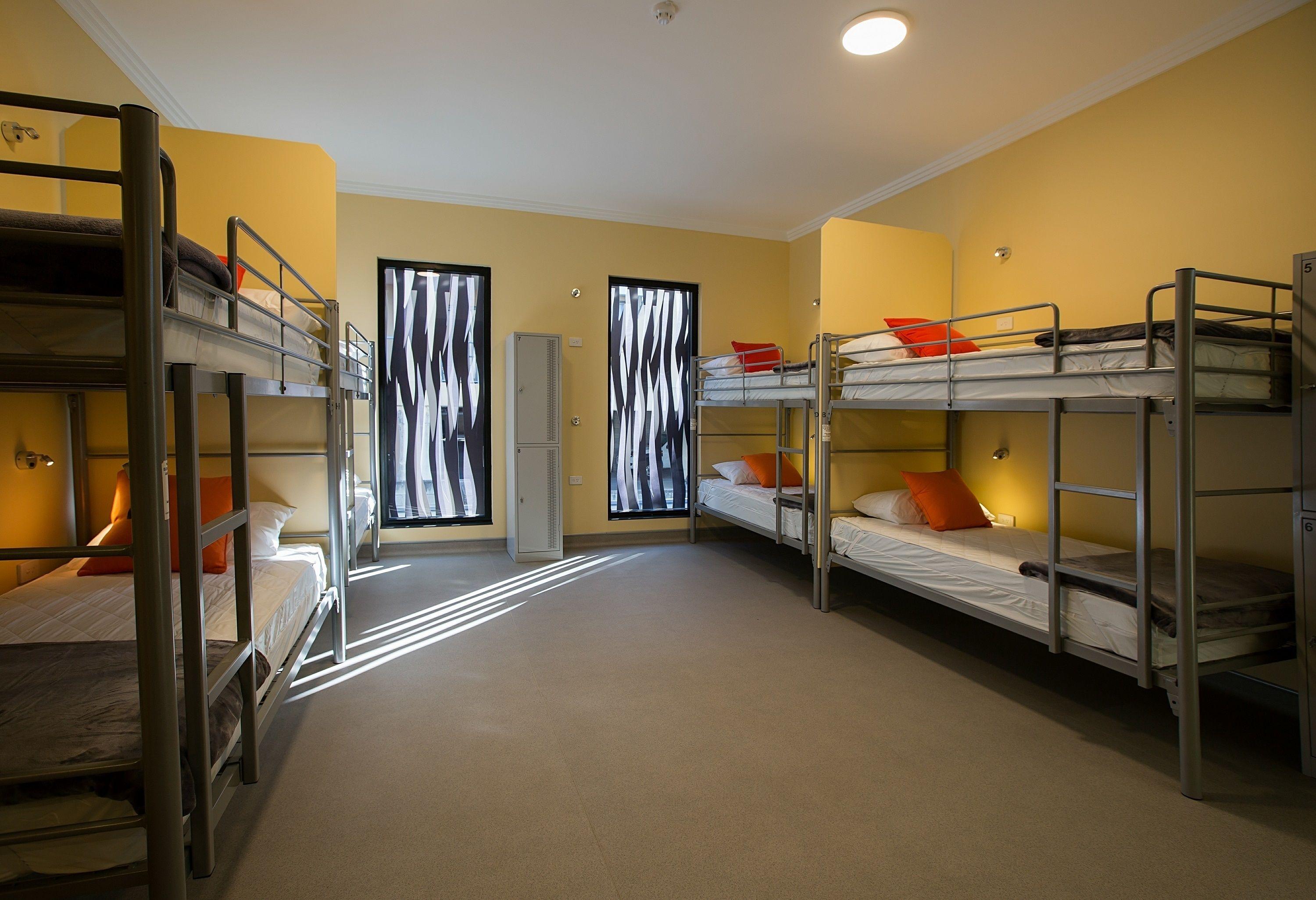 Breeze Hostel *