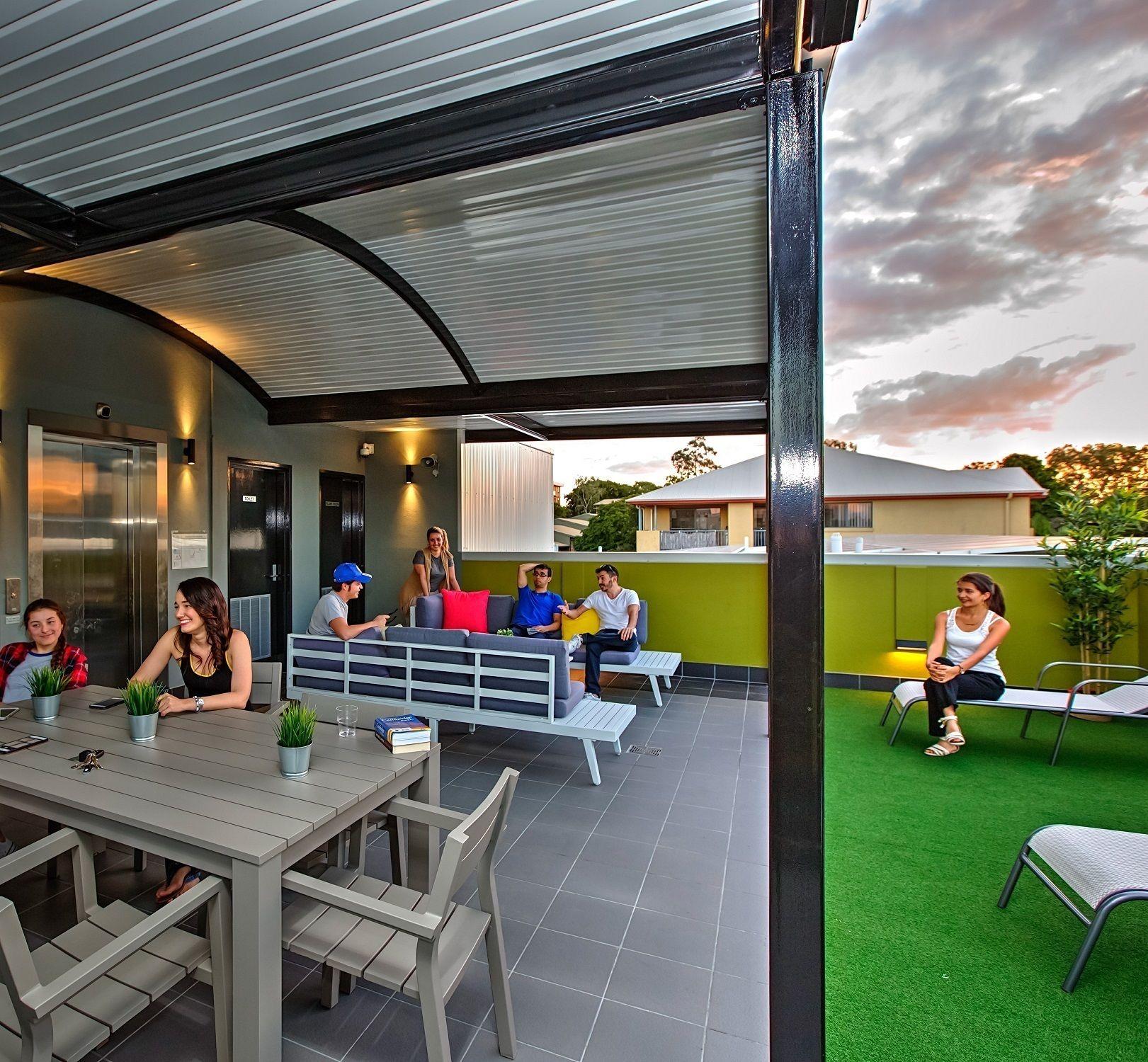 Breeze * Brisbane