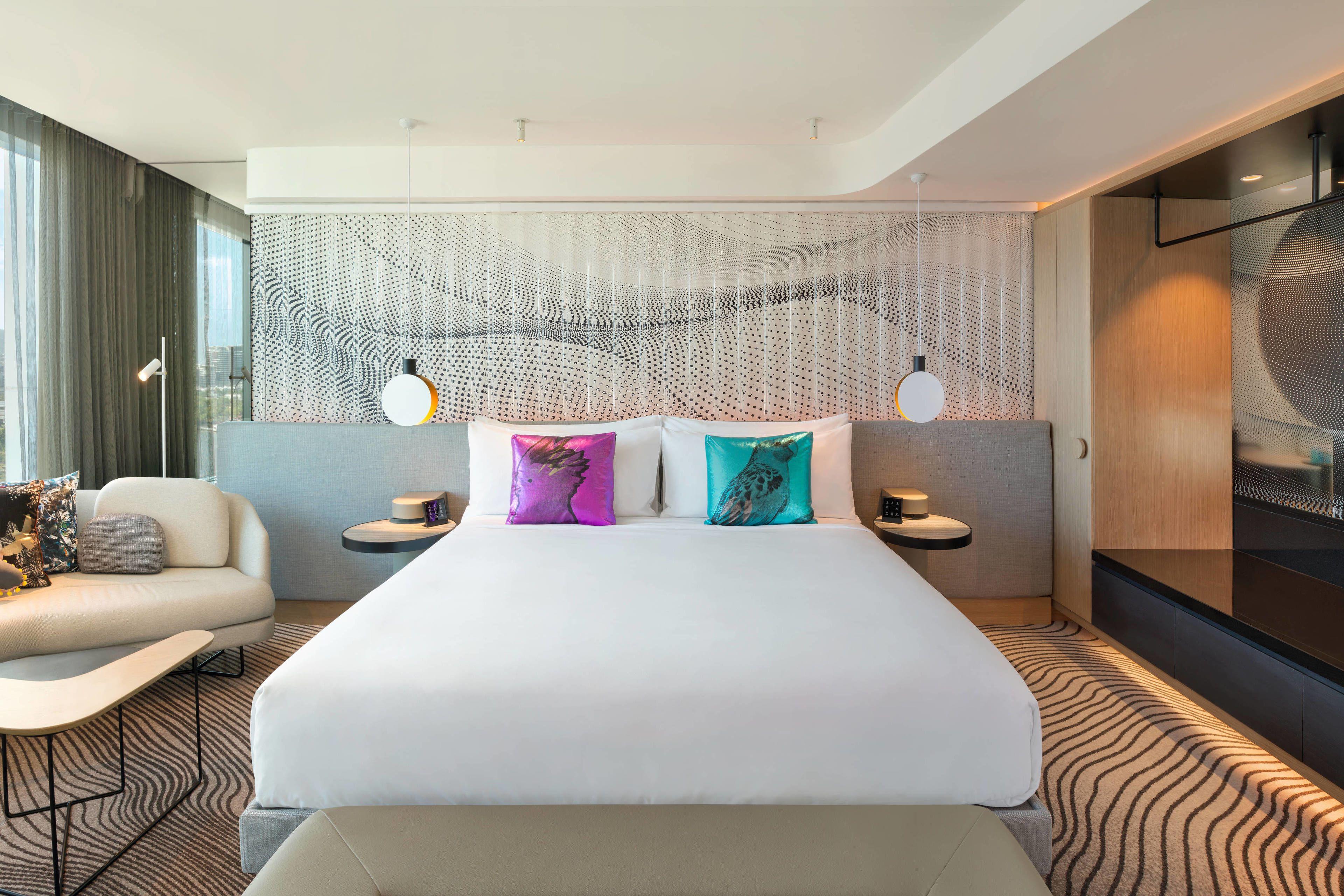 W Hotel 5*