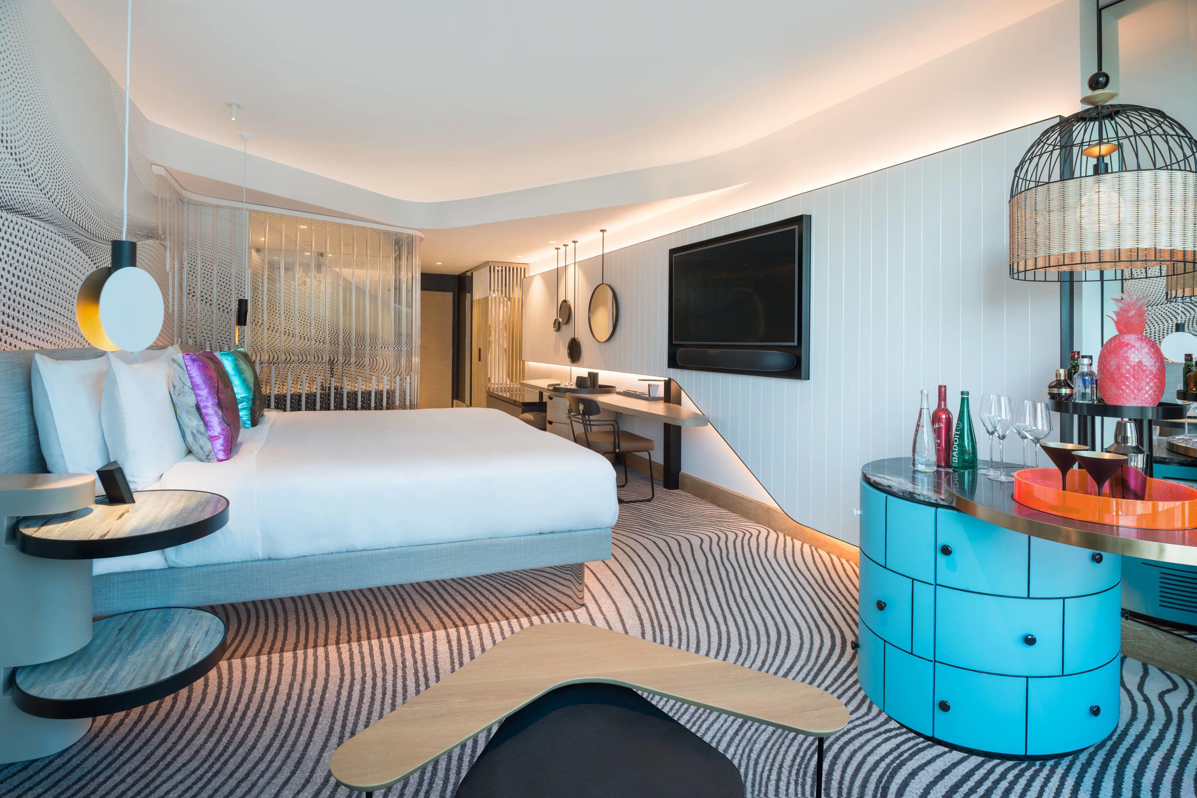 Hotel W 5*