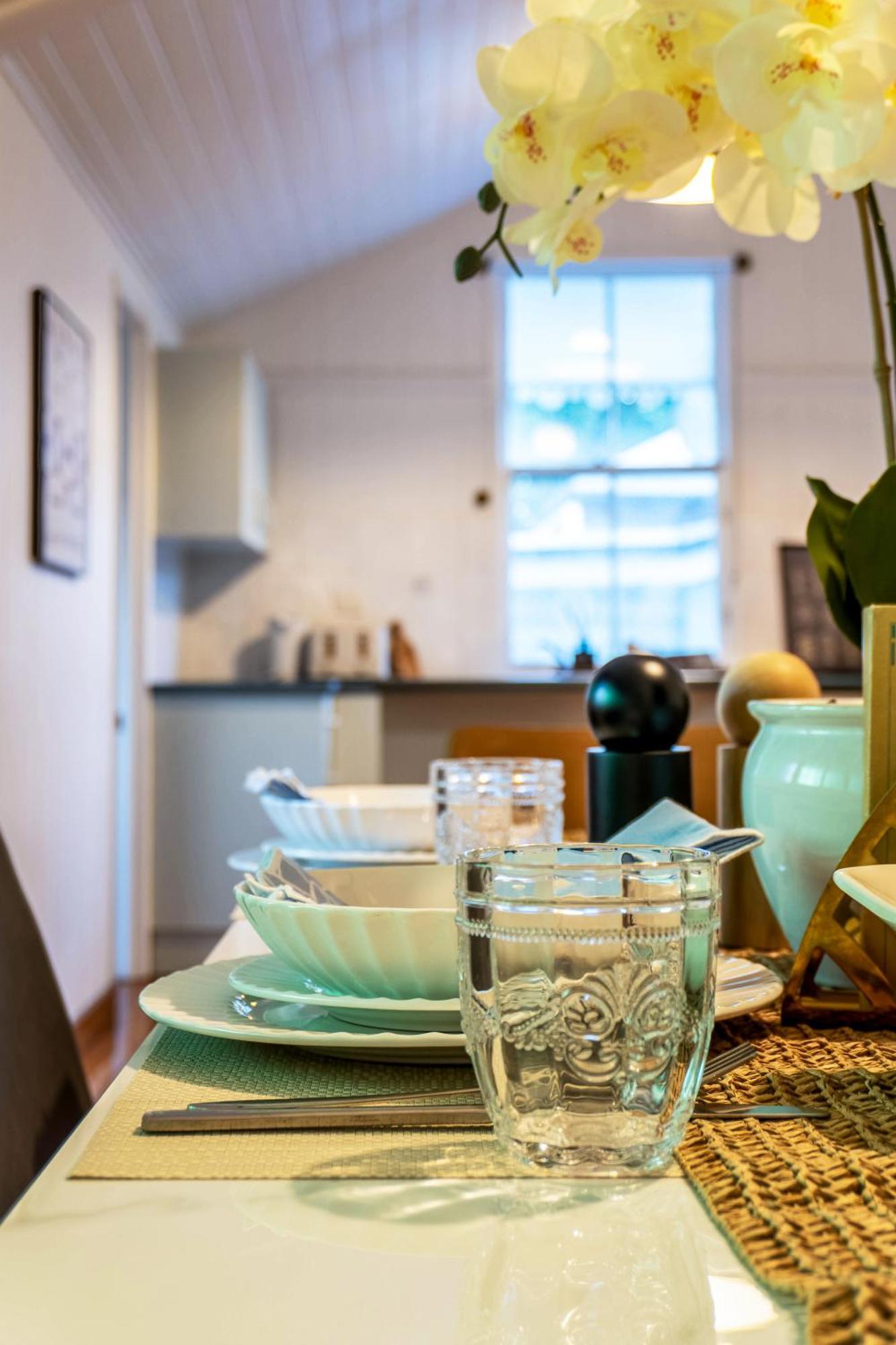 The Hunt House - Heritage Charm, Prime Location Brisbane