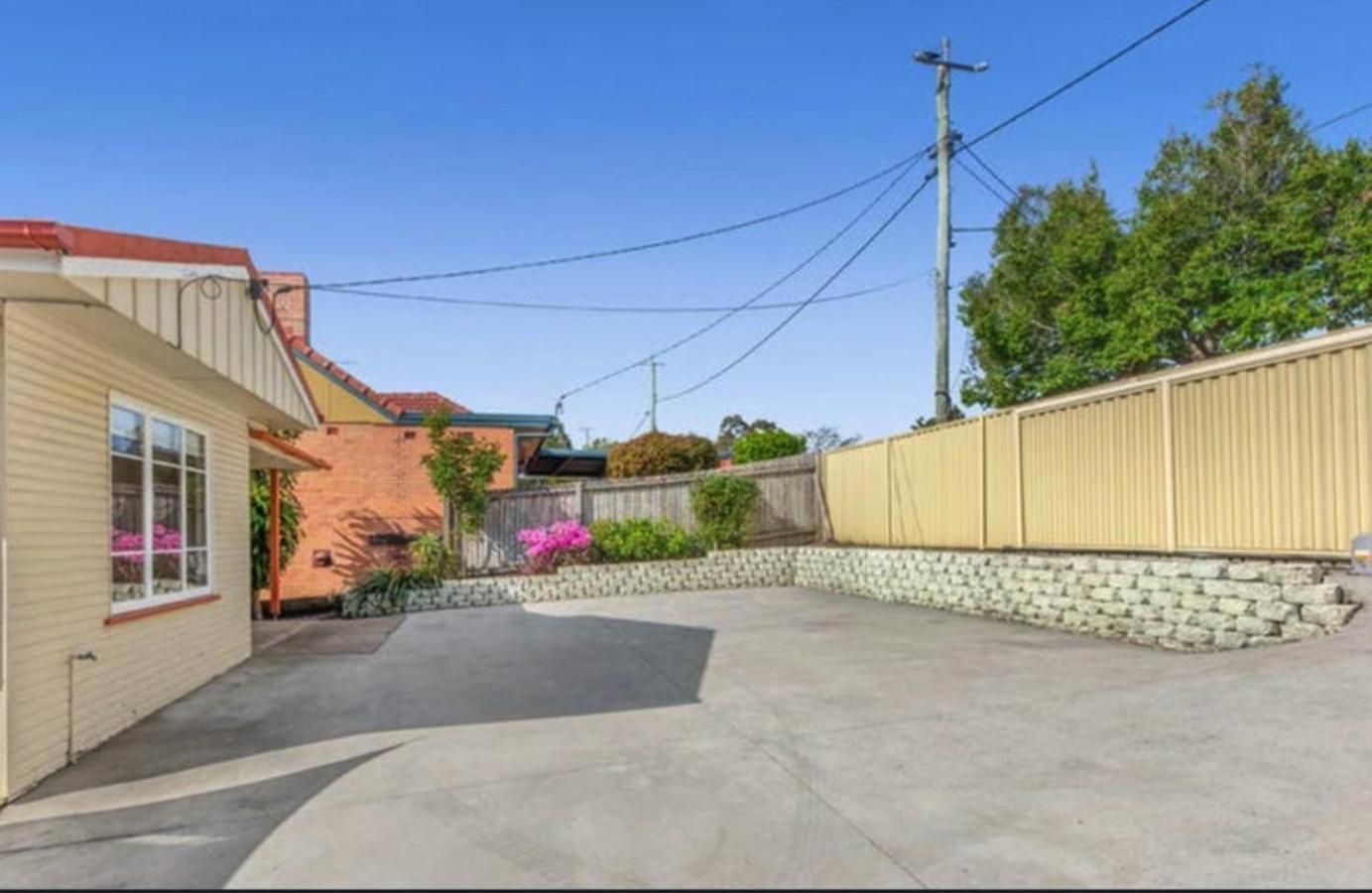 Cozy Near Uq Walk To Shops And Transit