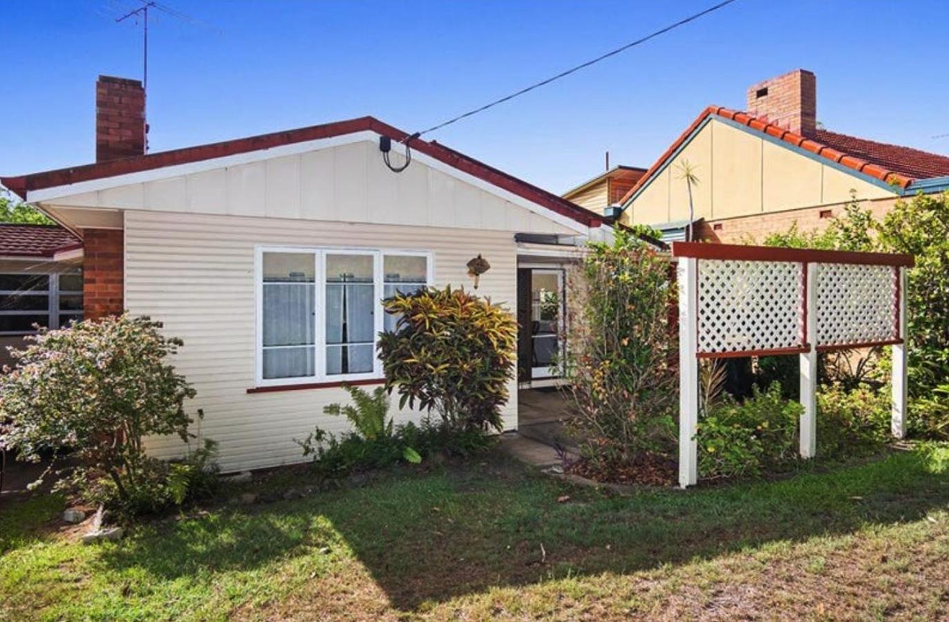 Holiday home Cozy Near Uq Walk To Shops And Transit