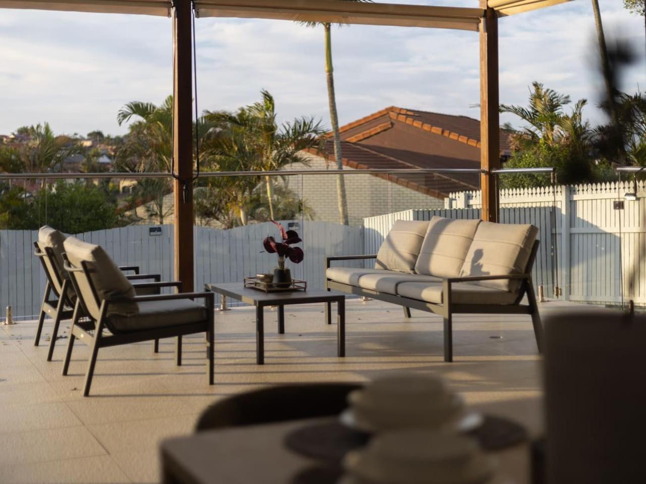 Sunnybank Hills Retreat 4br With Pool And Backyard