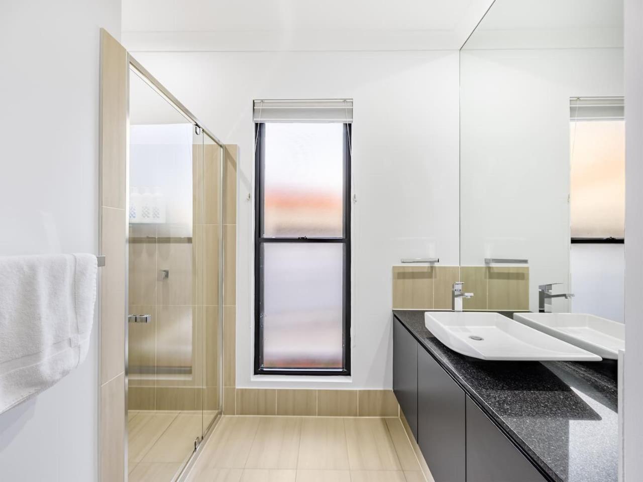 Sunnybank Hills Retreat 4br With Pool And Backyard Brisbane