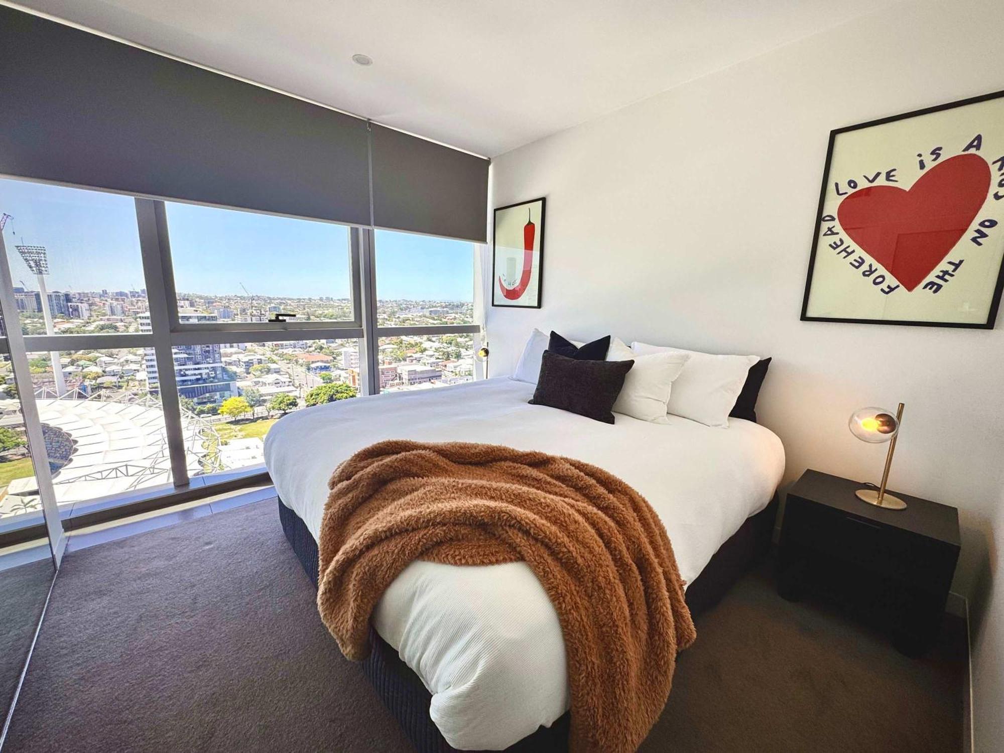 Sky-high Luxury Over The Gabba Views Pool