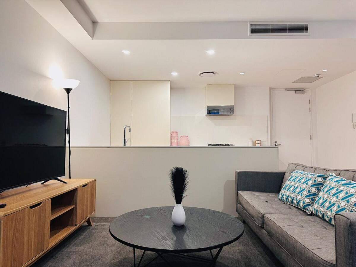Apartment Toowong Cozy 2b2b Retreat With Balcony And Parking Brisbane