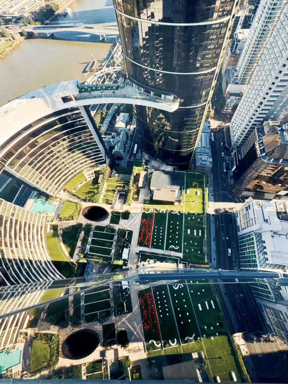 Apartment Luxury Waterview 2b2b Wt High Floor In Qw *