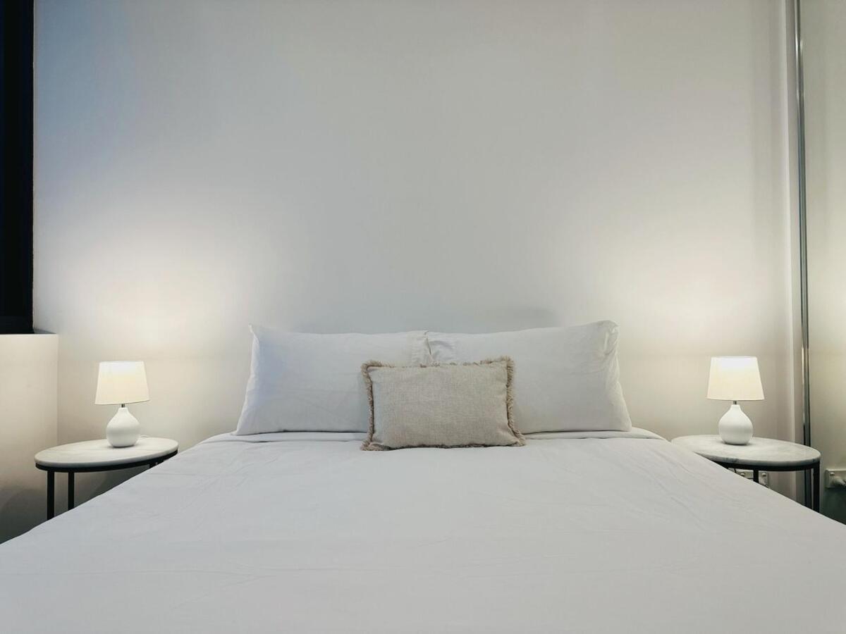 Toowong Cozy 2b2b Retreat With Balcony And Parking * Brisbane