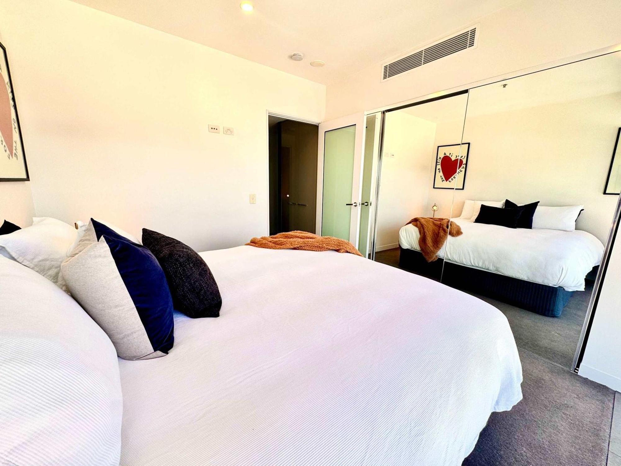 Sky-high Luxury Over The Gabba Views Pool