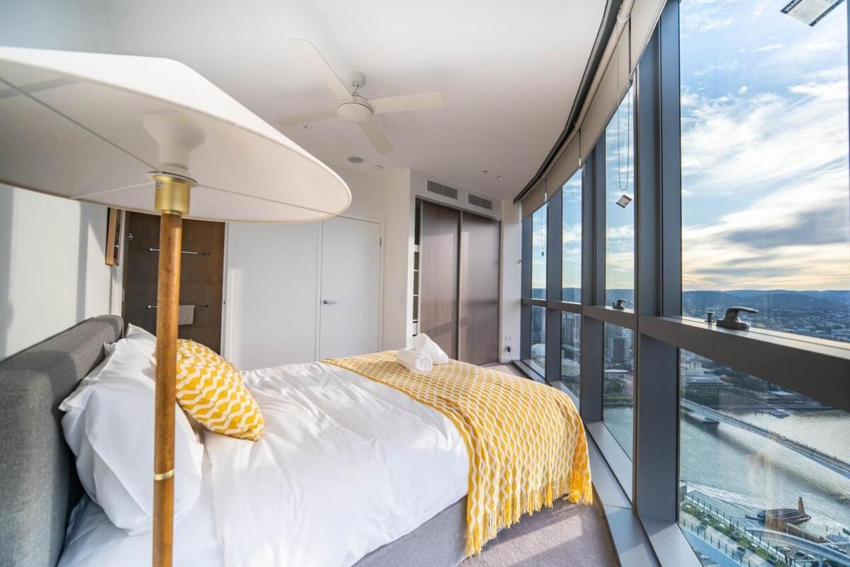 Luxury Waterview 2b2b Wt High Floor In Qw