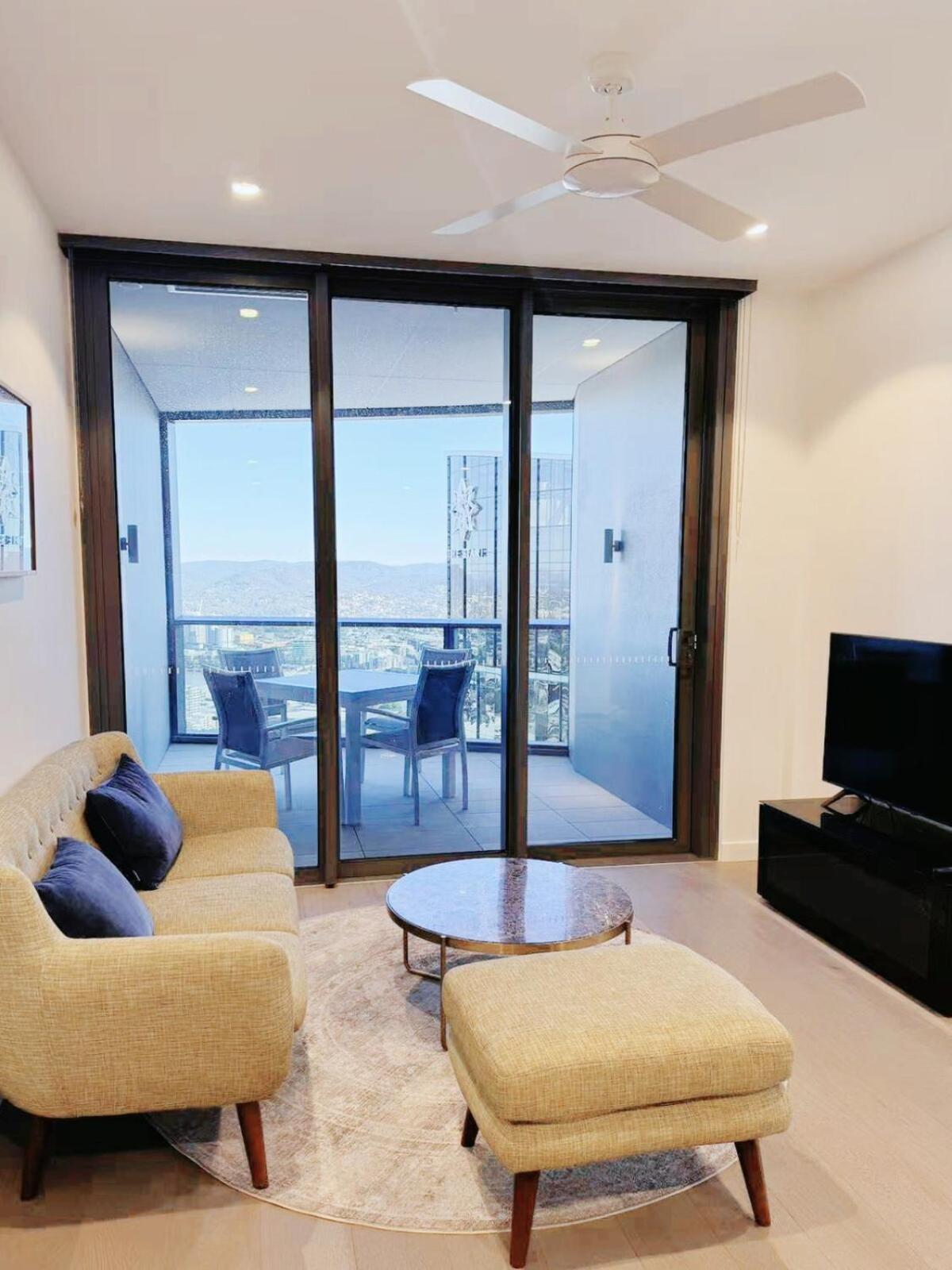 Luxury Waterview 2b2b Wt High Floor In Qw