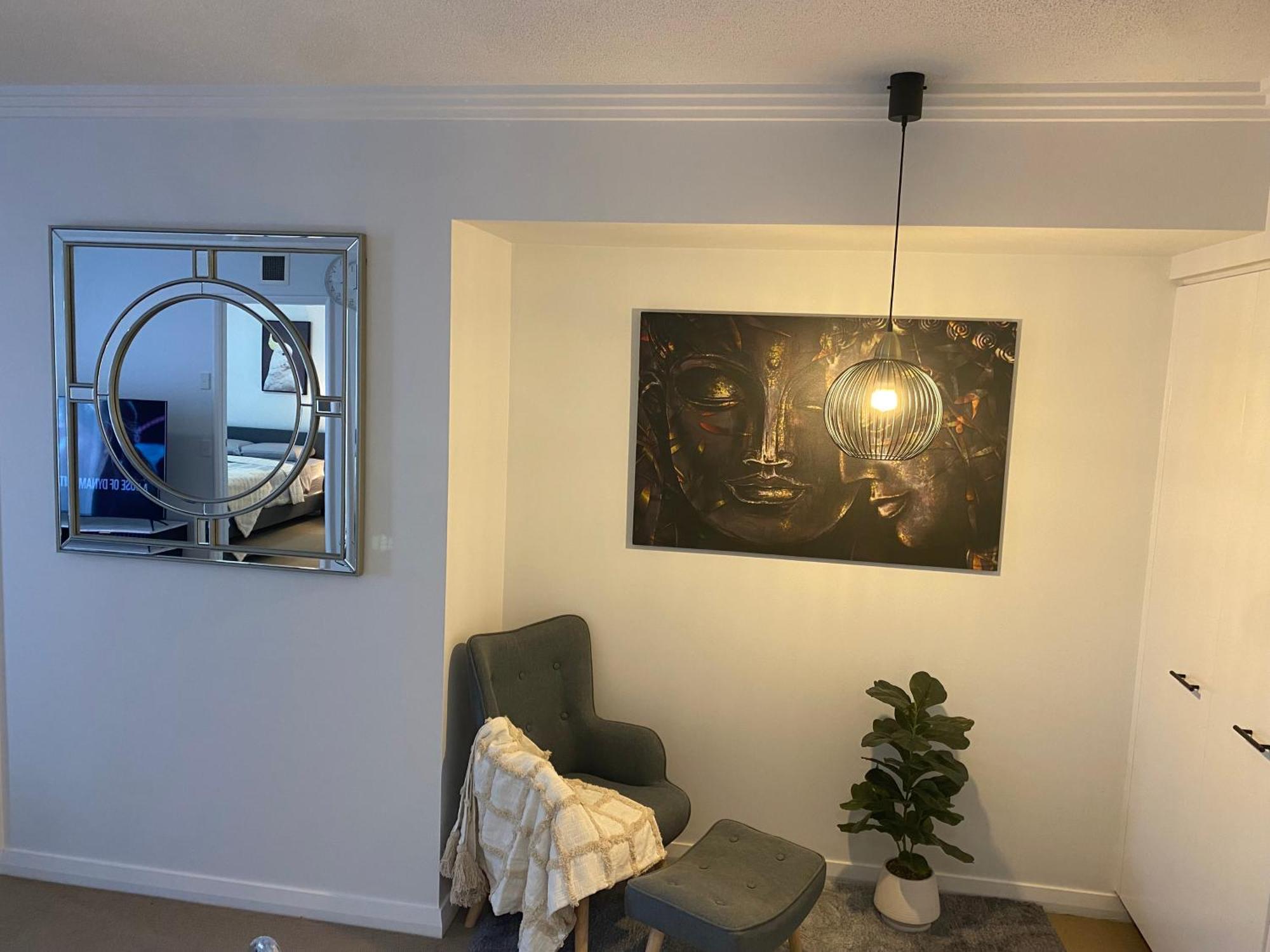 2-bedroom Apartment *