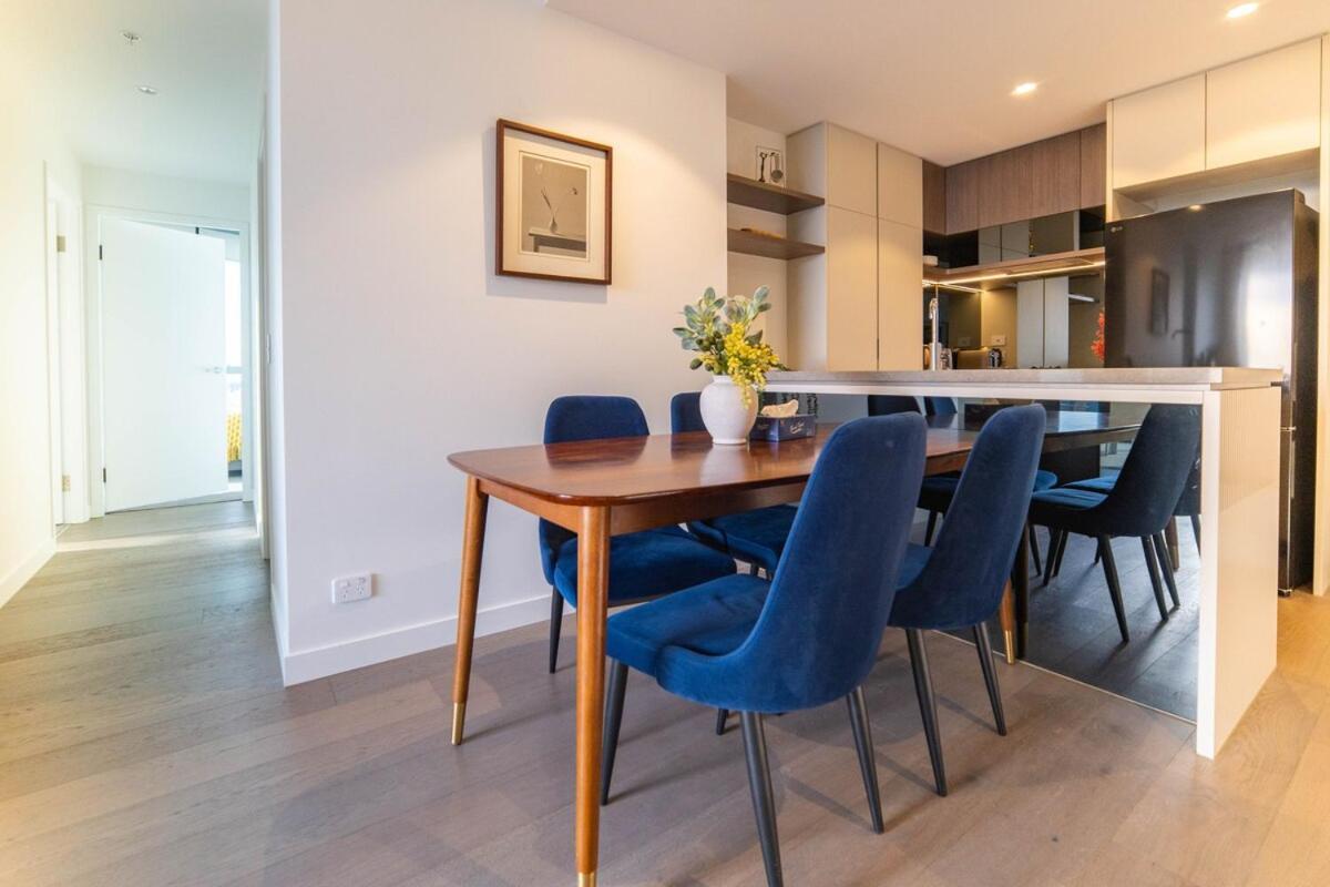 Apartment Luxury Waterview 2b2b Wt High Floor In Qw *