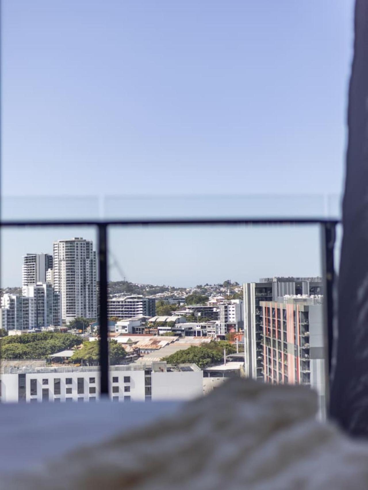 Apartment Modern 2br Views And Style Living Brisbane