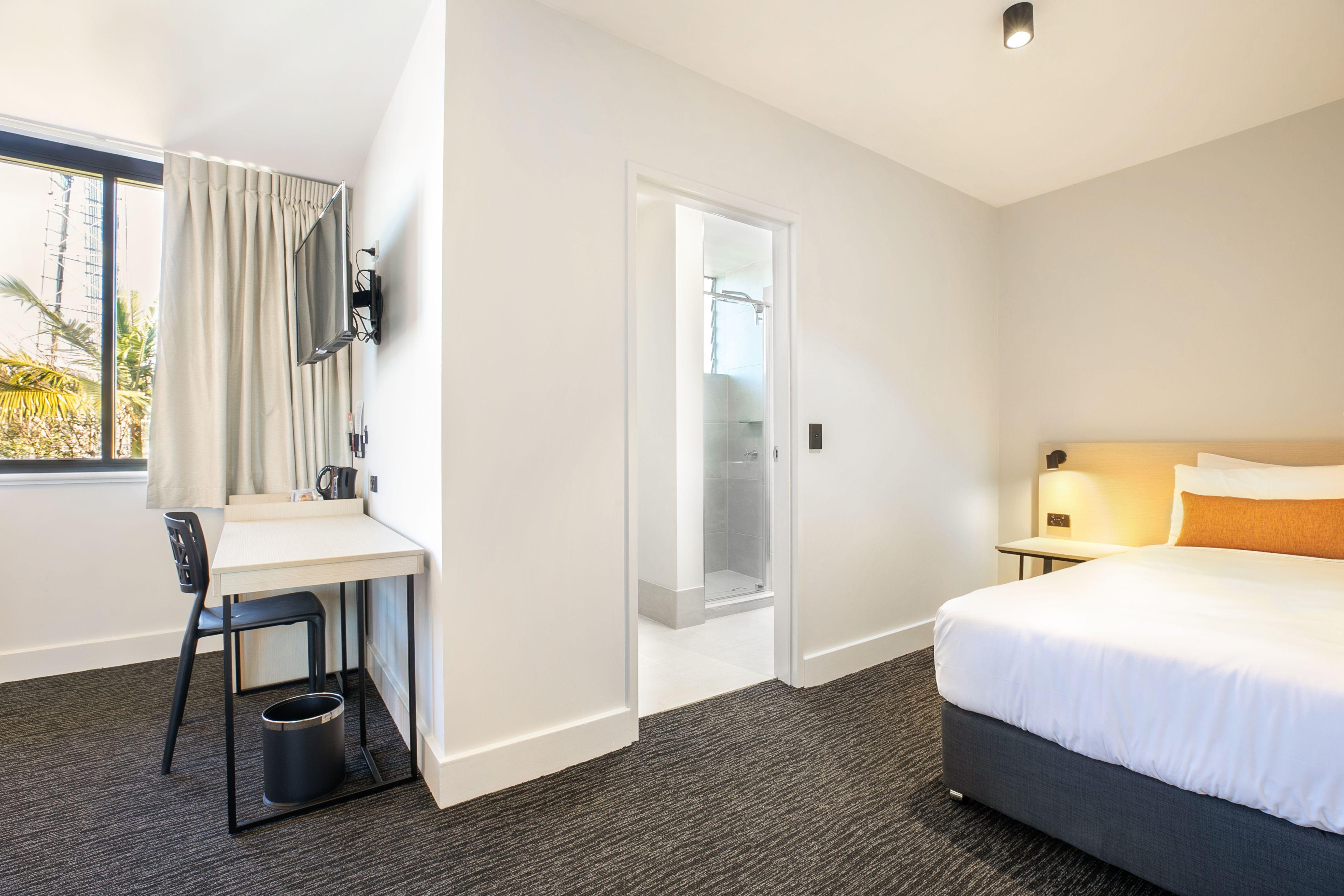 Nightcap At Chardons Corner 3*