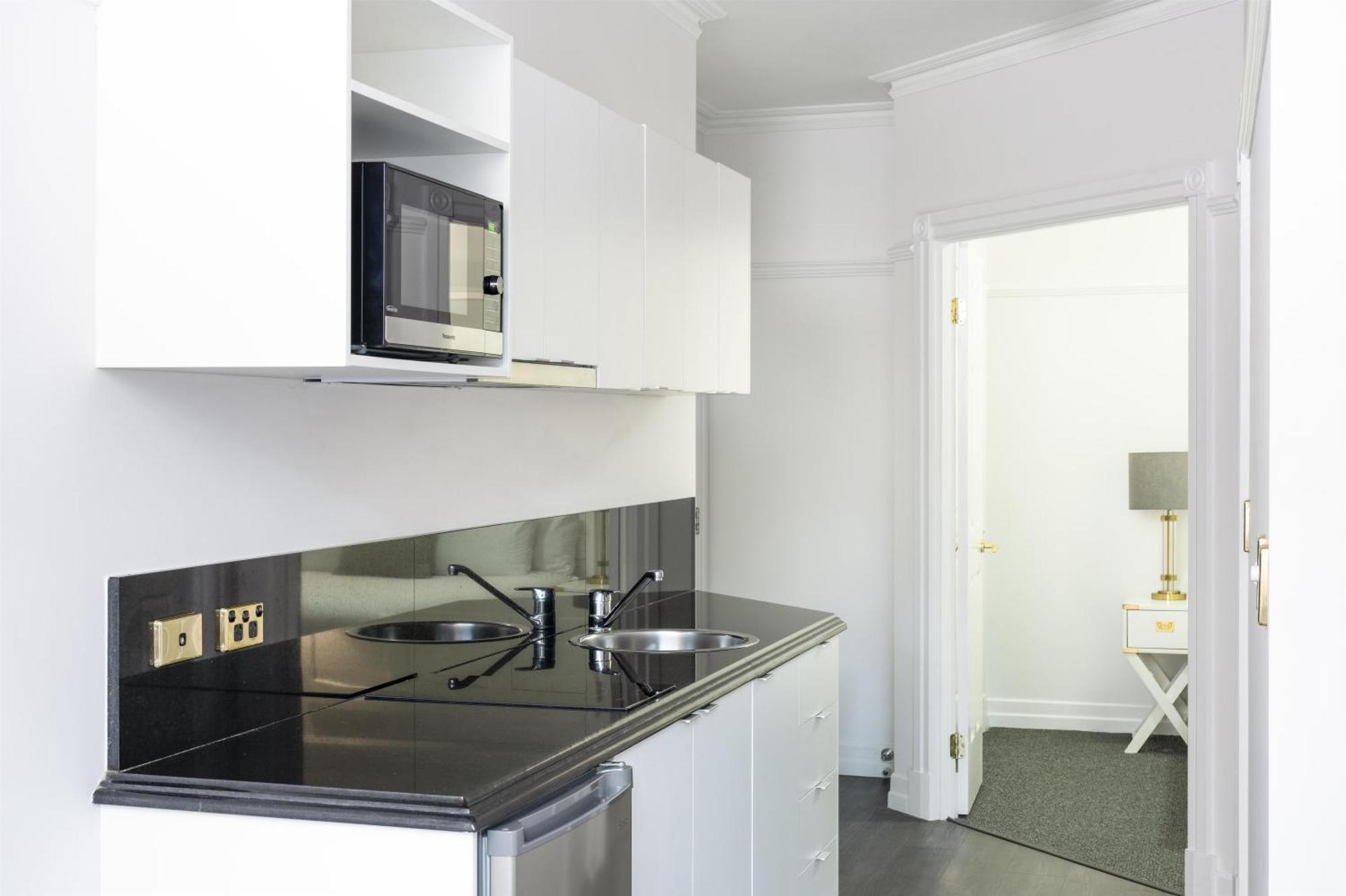 Adina Anzac Square Aparthotel Brisbane