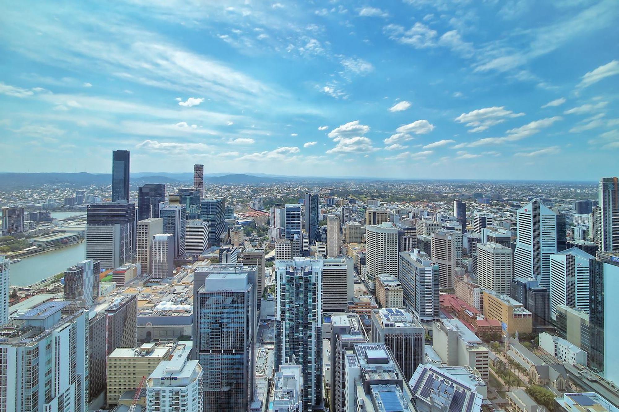 Panoramic 3-bedroom Skyscape With Free Parking