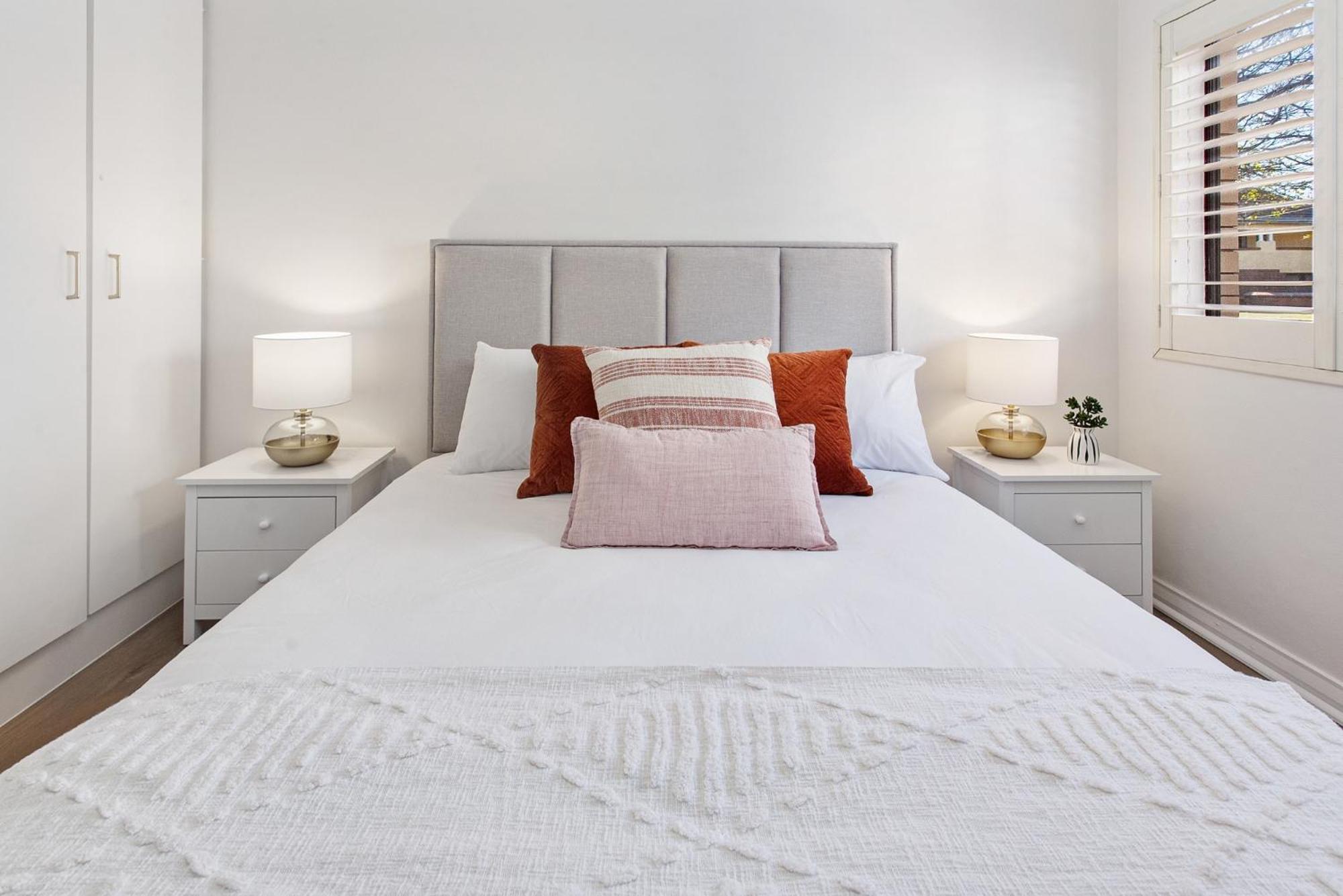 Cosy Unit With Parking Near New Farm Park & River