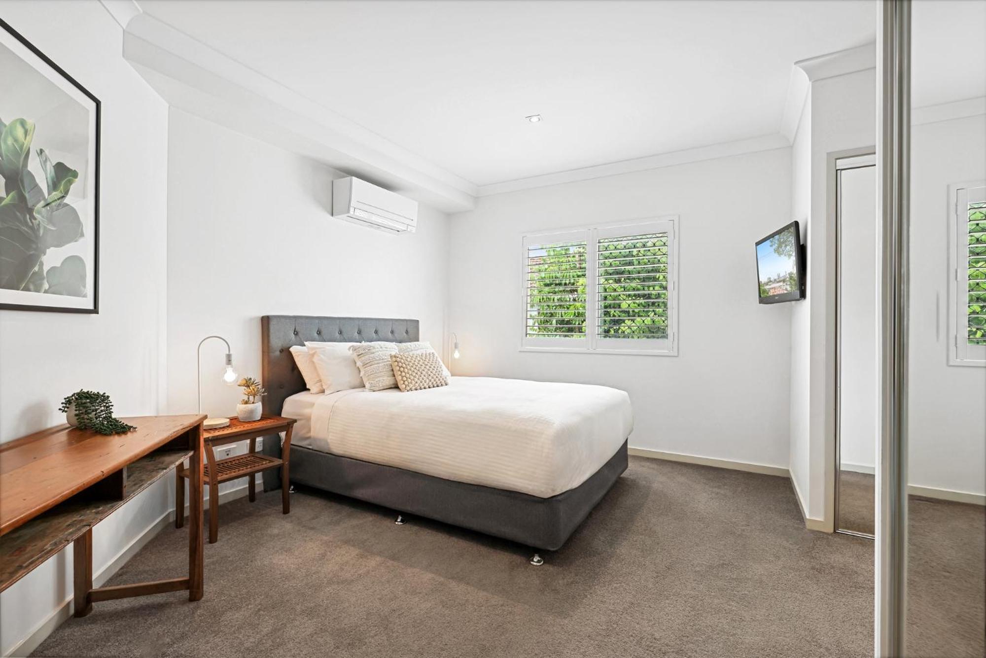 Apartment Lovely 3-bed With Alfresco Dining By Amenities Brisbane