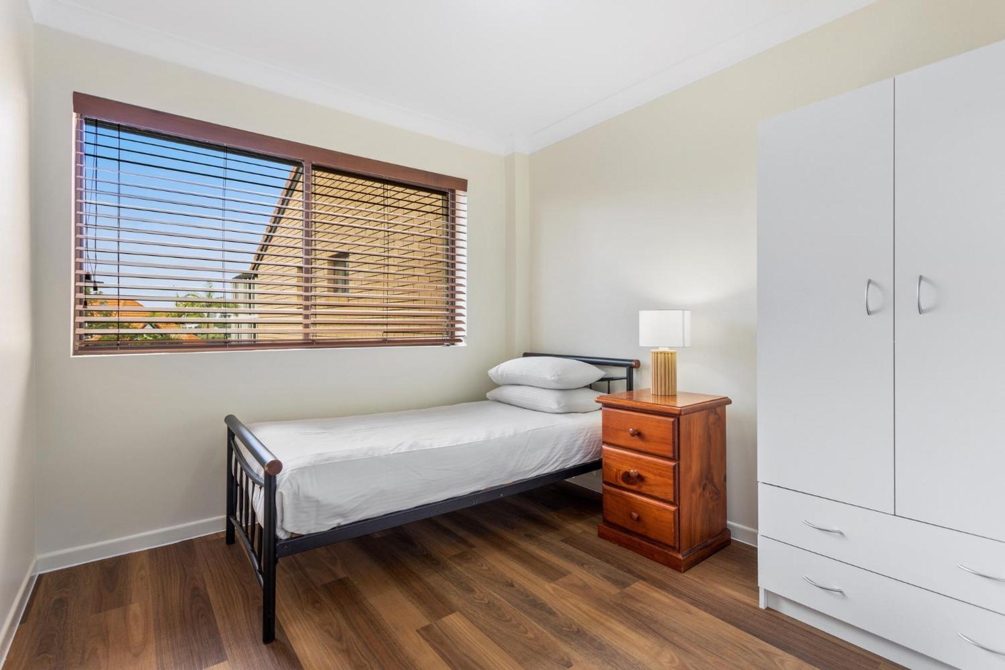 Apartment Charming 2-bed With Views *