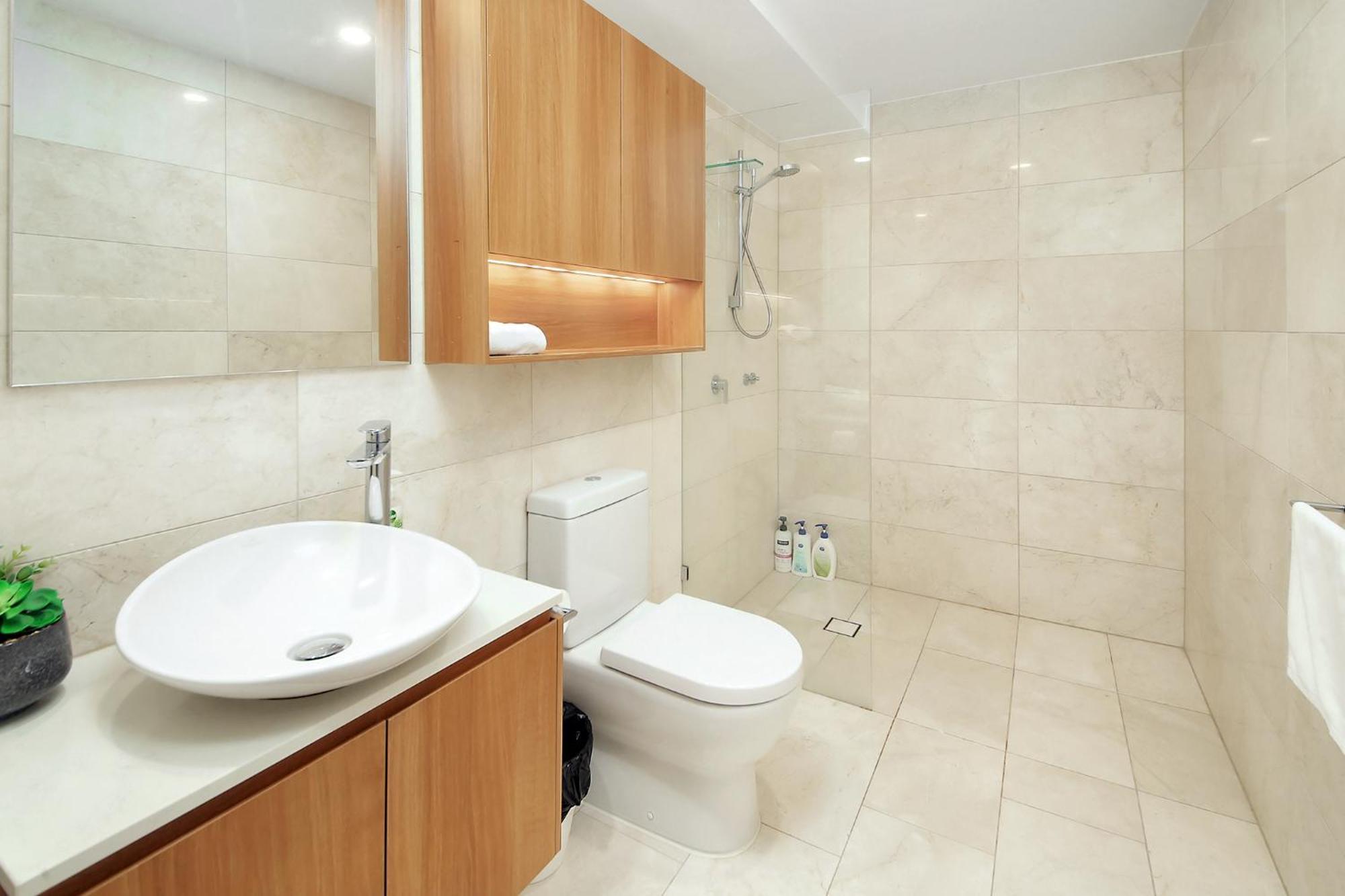 Panoramic 3-bedroom Skyscape With Free Parking Apartment *