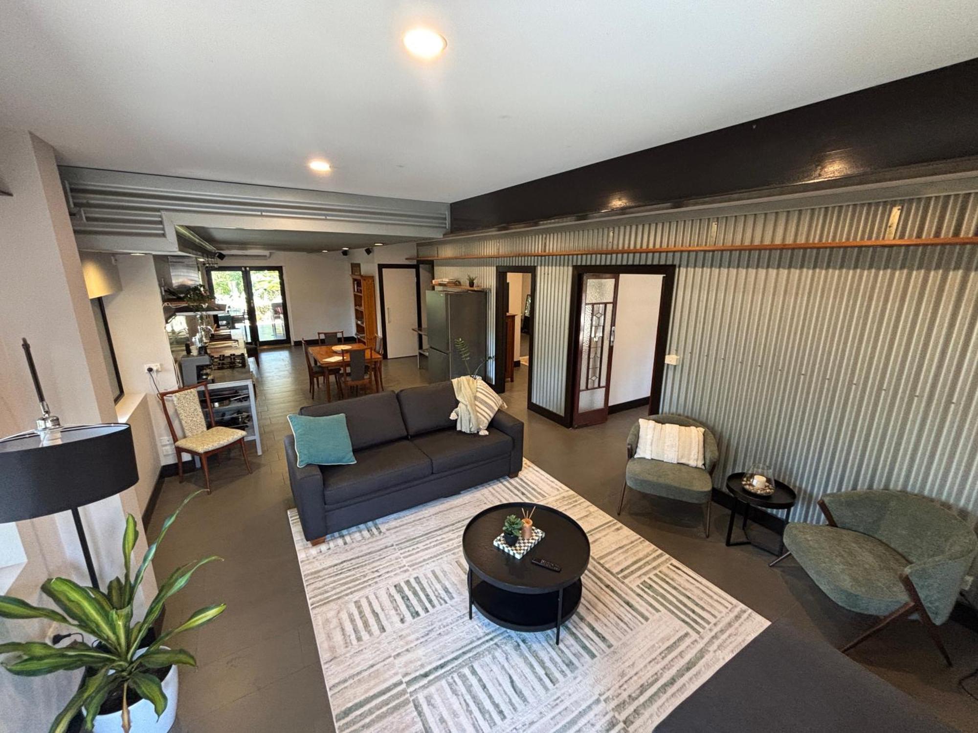 Apartment 24 Elizabeth *