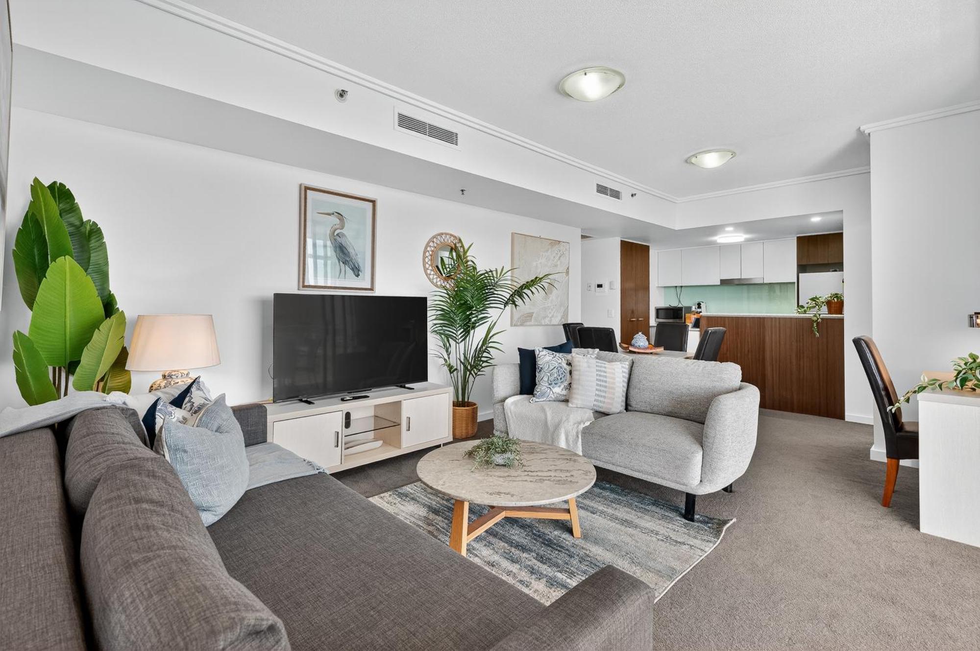 Hampton's Haven On Level 17 In Casino Towers *