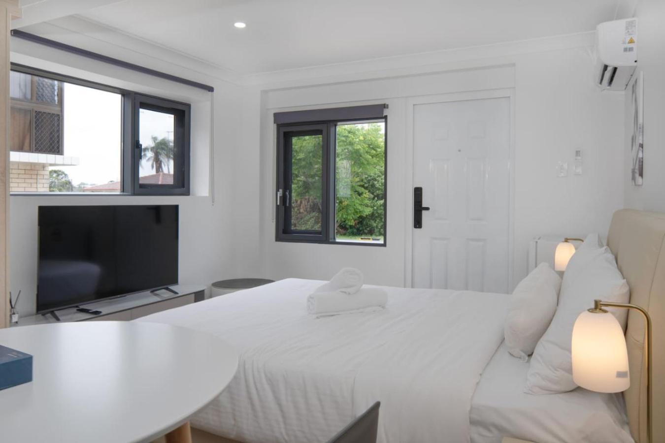 New Self-contained Unit For Solo Or Couple Travelers Holiday home