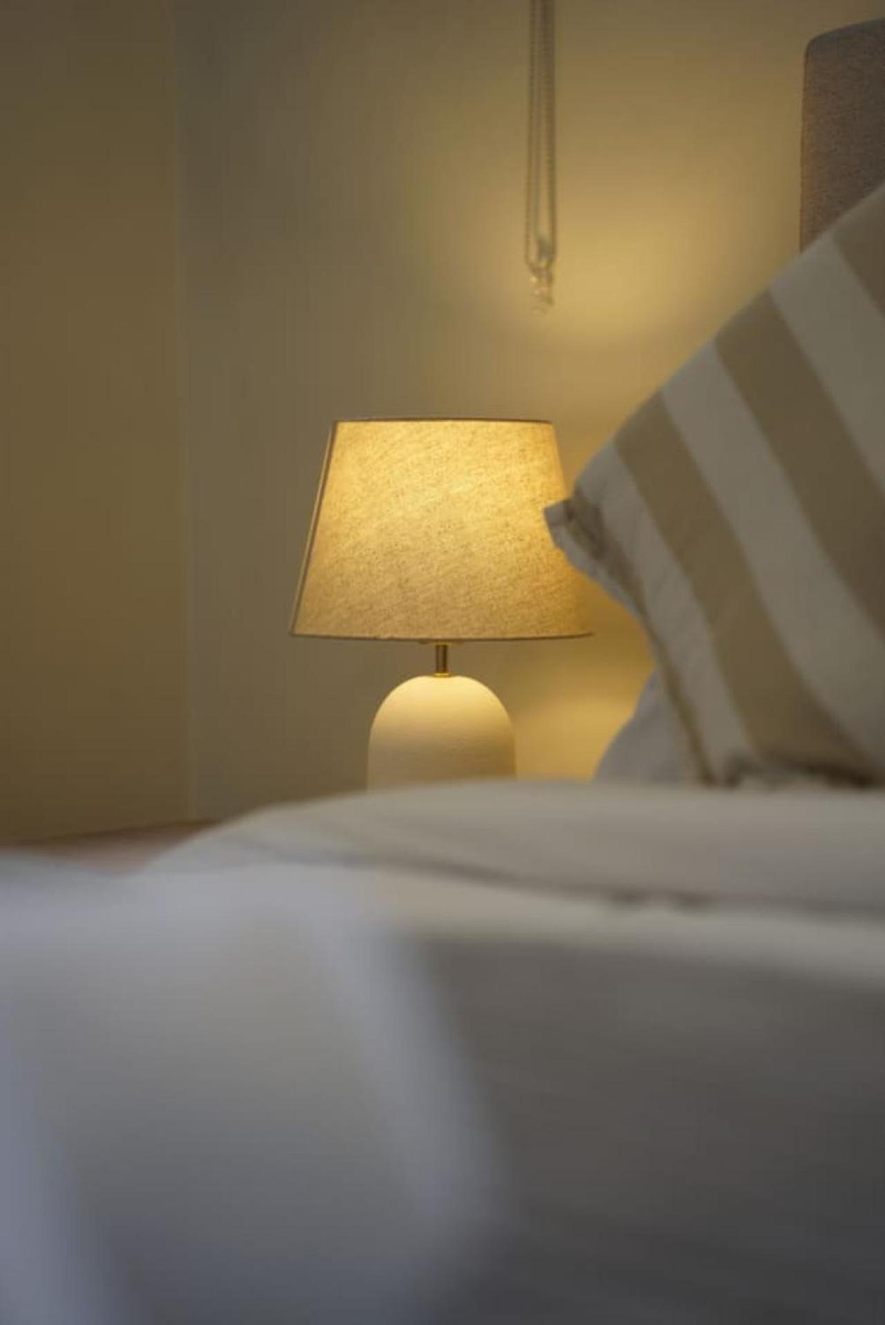 Urban Luxe Retreat 3-level Stylish Near Cbd Holiday home Brisbane