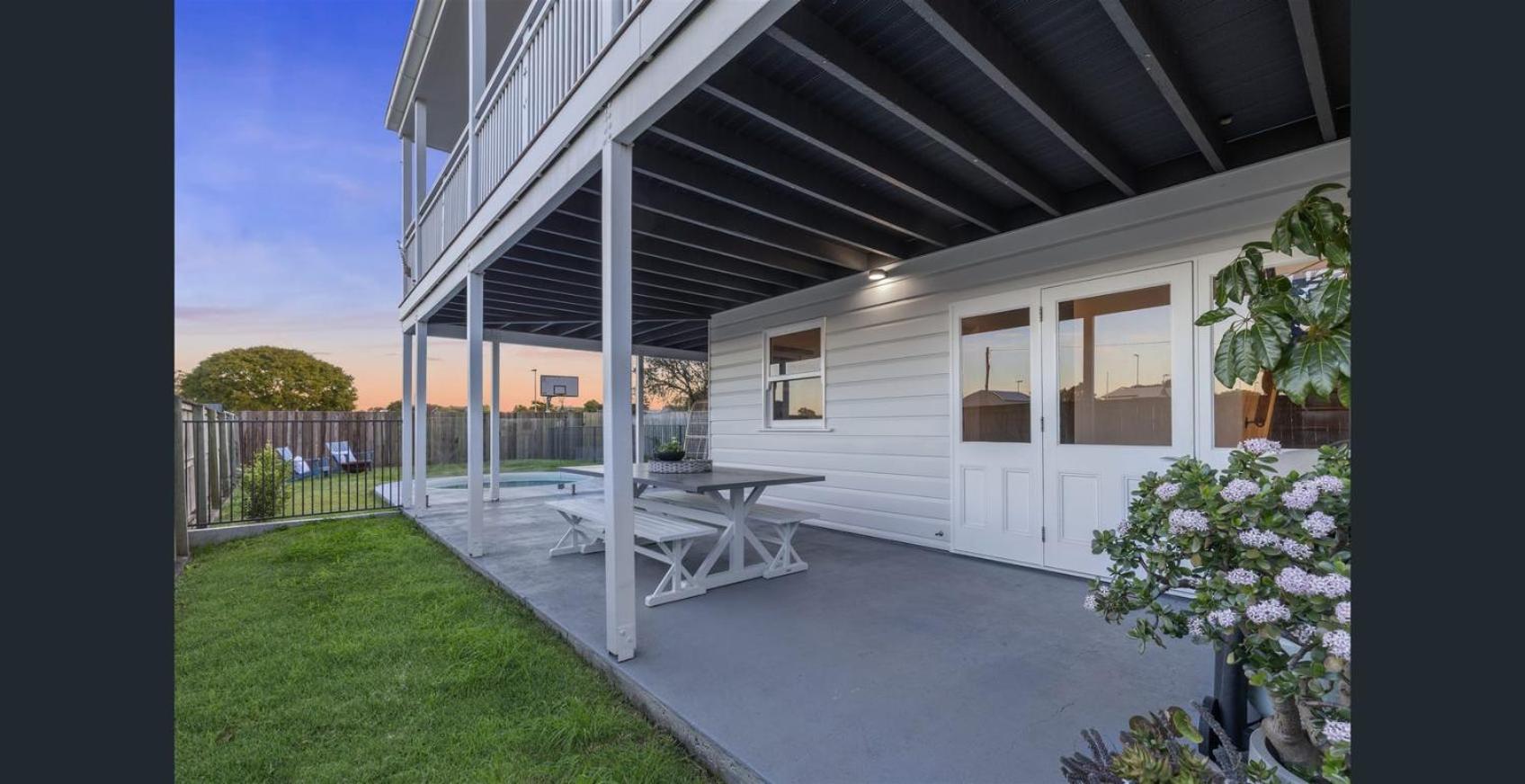 Parkside Family Haven - 5bdrm Holiday home Brisbane