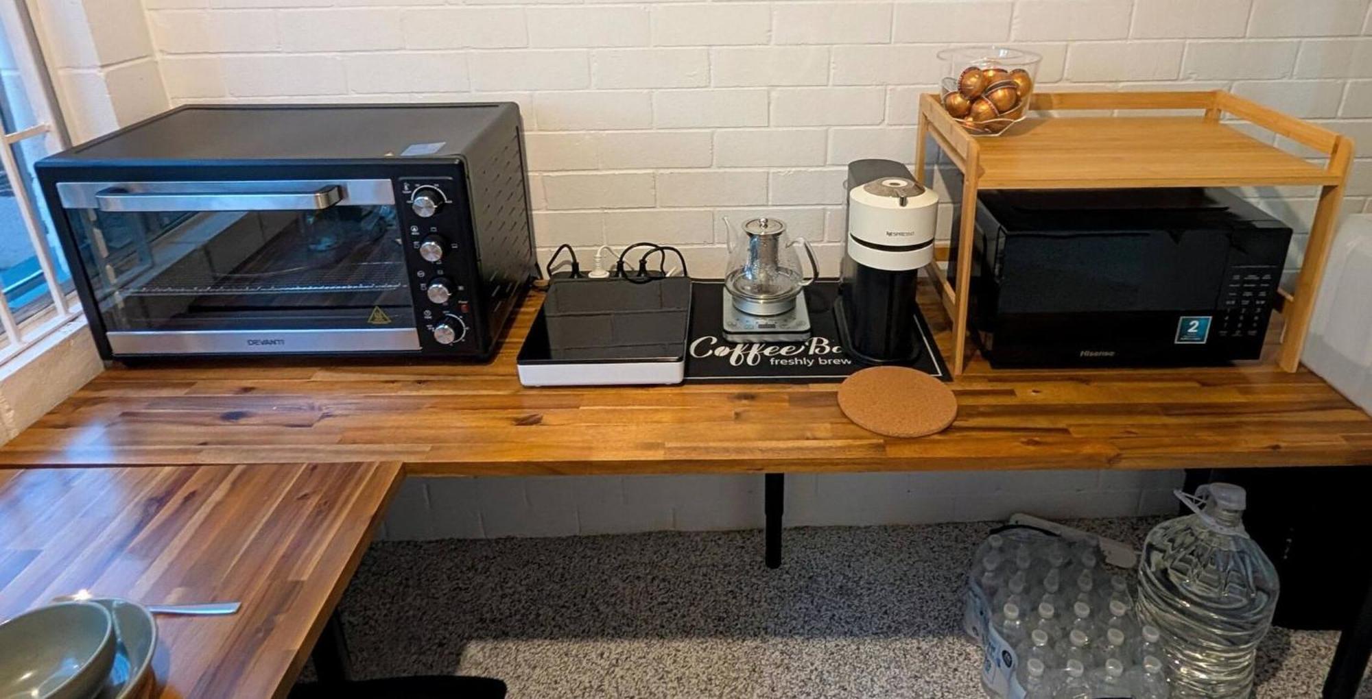 Peaceful, Modern, Lowtoxic, Bfast Included * Brisbane