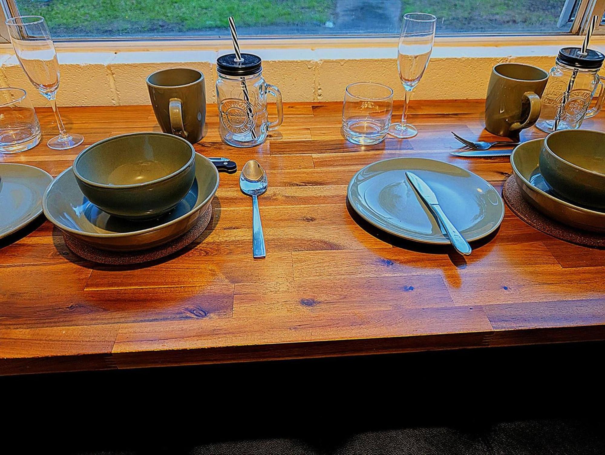 Peaceful, Modern, Lowtoxic, Bfast Included Holiday home *