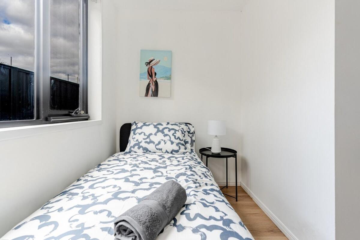 Holiday home B5q Abnb-style 2br House With Free Parking And 5 Mins Ride To Eagle Farm *