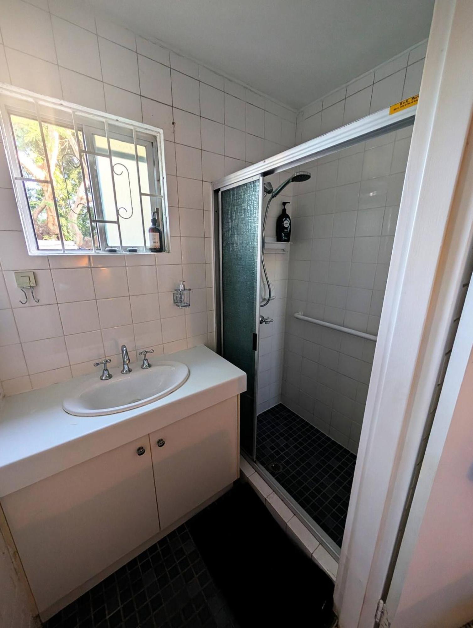 Peaceful, Modern, Lowtoxic, Bfast Included