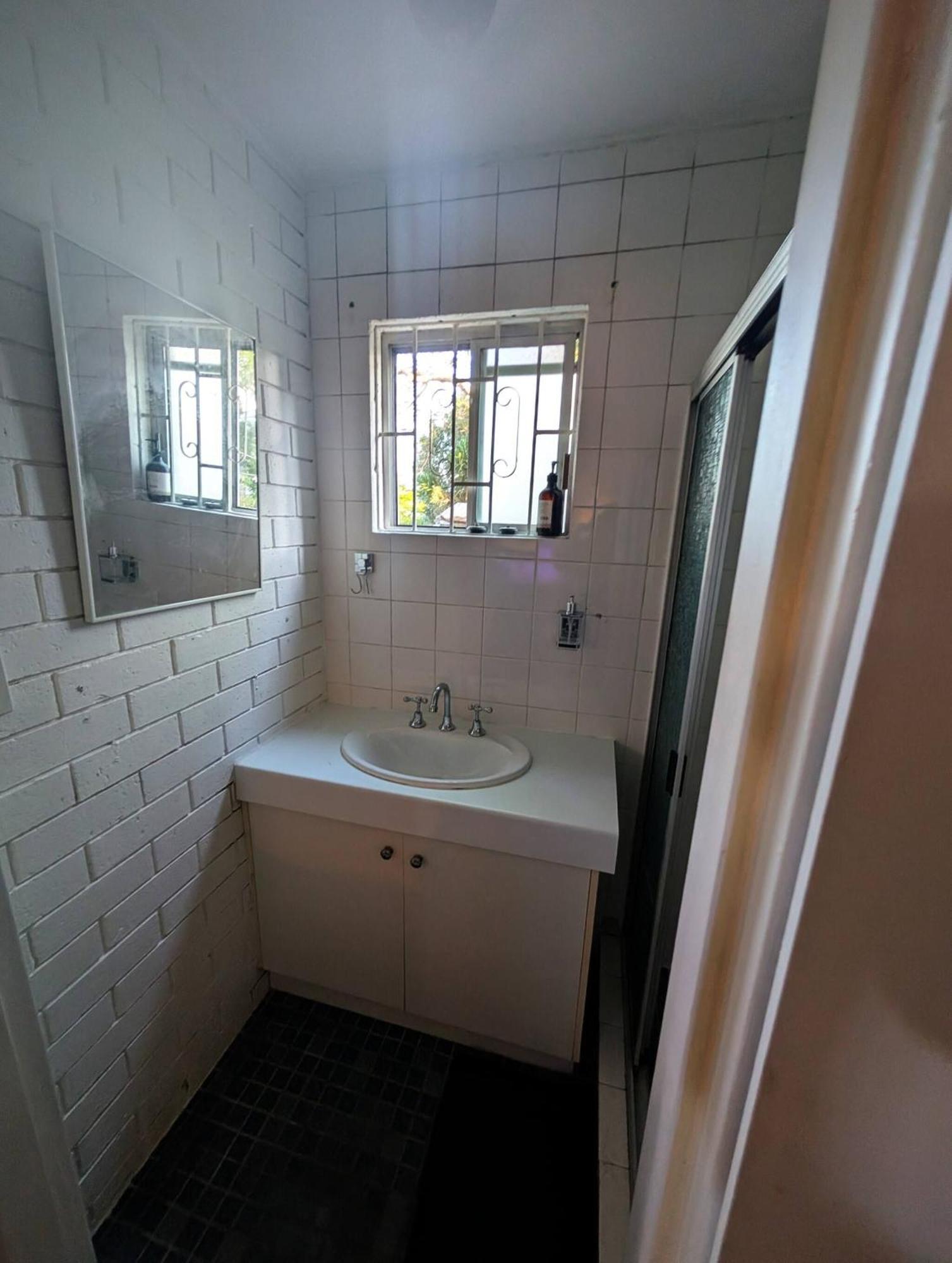 Peaceful, Modern, Lowtoxic, Bfast Included * Brisbane