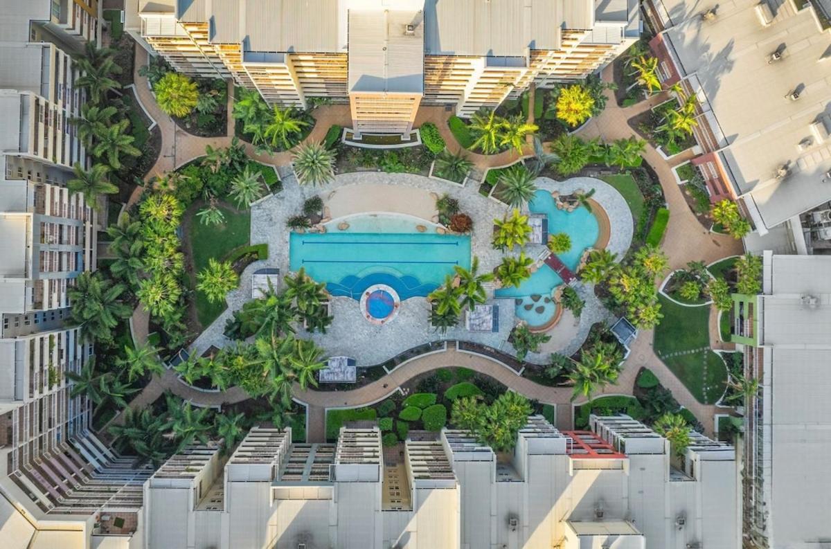 Apartment Oasis - Free Parking Gym Pool - Sleep 6 *