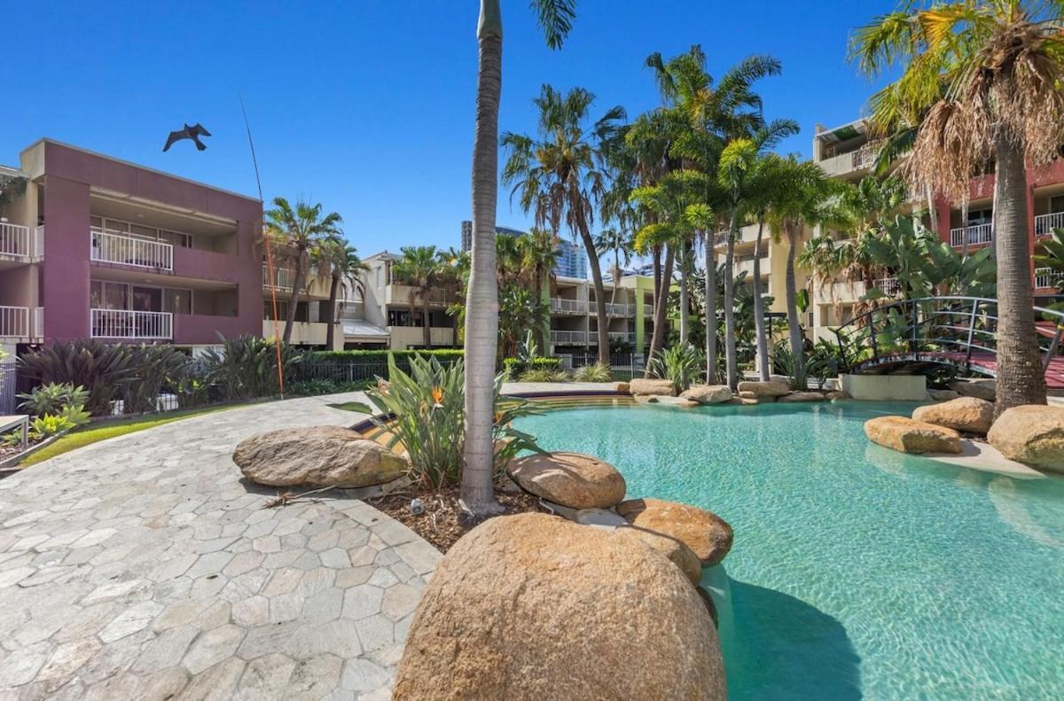 Oasis - Free Parking Gym Pool - Sleep 6 Apartment Brisbane