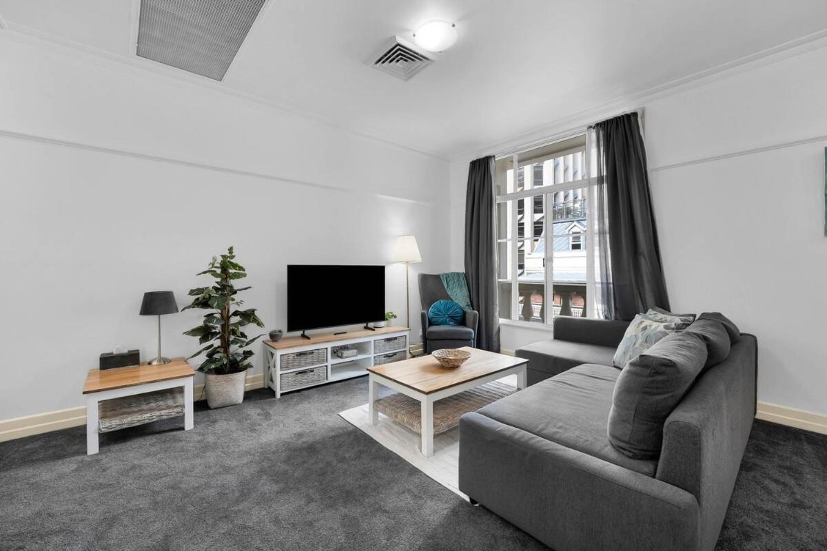 Ann Street Inspired 1bedroom Wcity Views M12 Apartment *