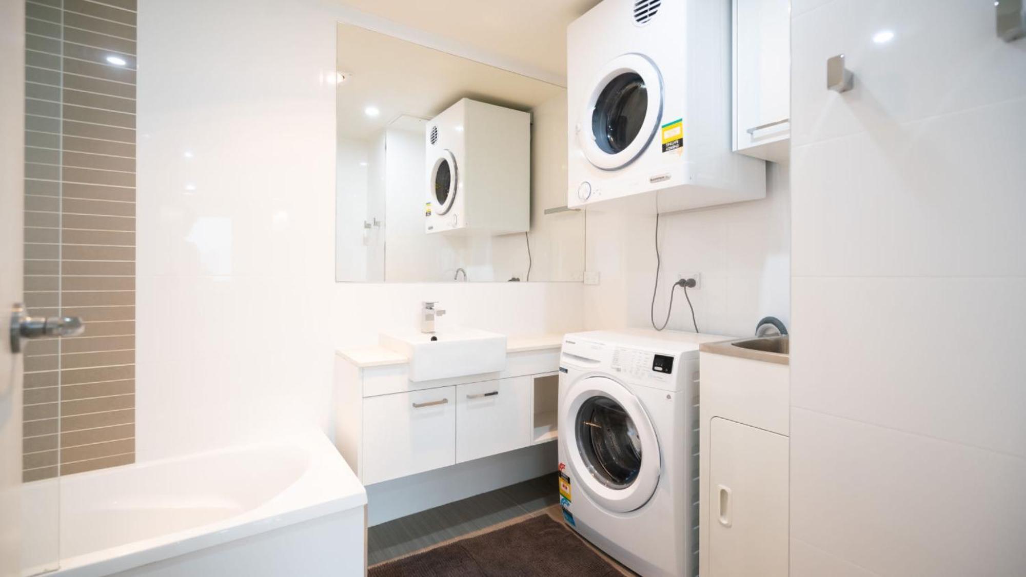 Apartment Upside Westfield Garden 2bedroom 2bathroom *