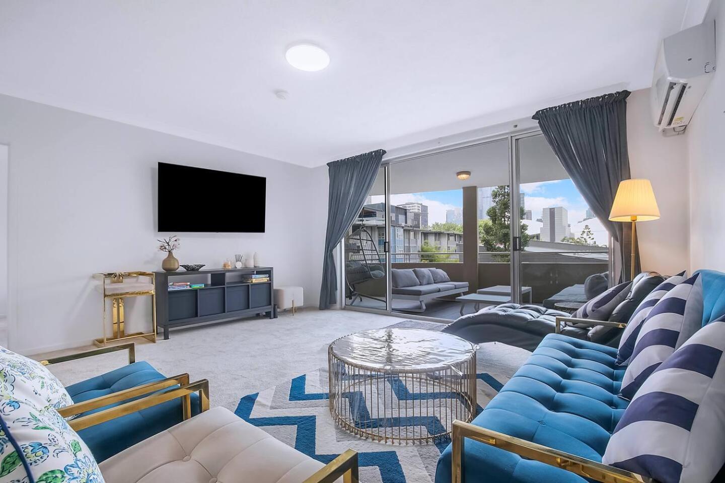 Saphira Edge - Art Deco Elegance In Brisbane's Heart *