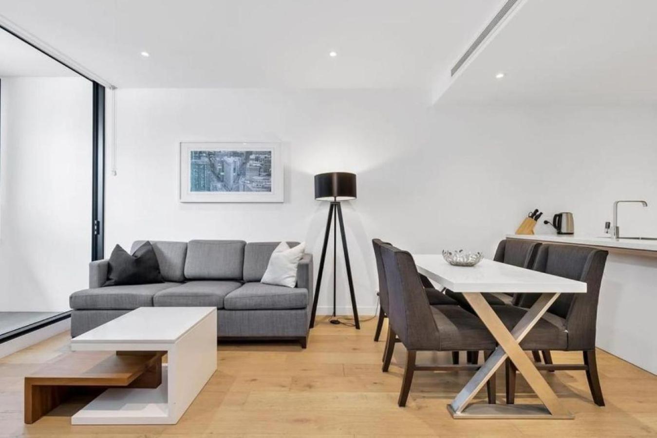 Fortitude Valley 1brm With Skyline Views Brisbane