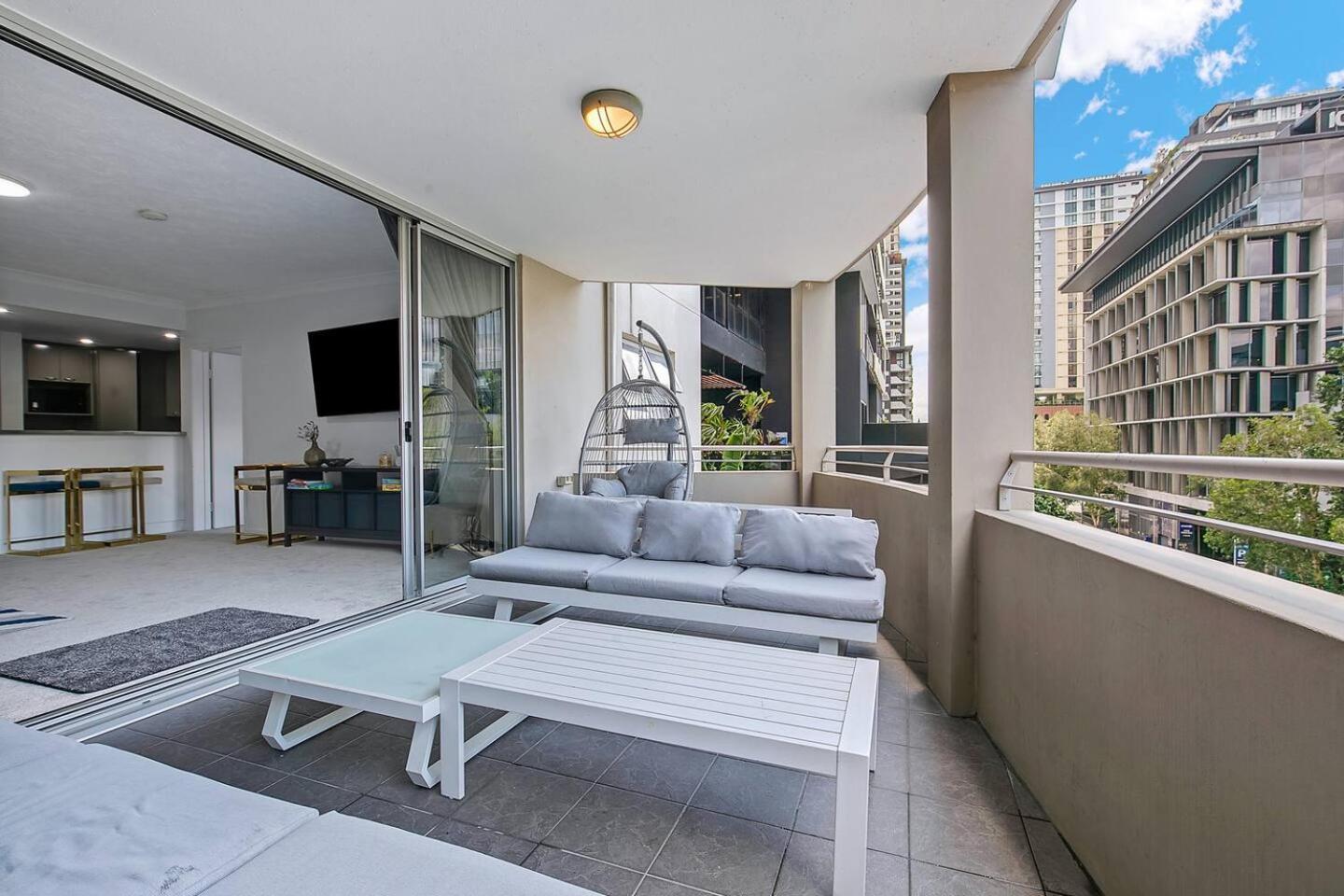 Saphira Edge - Art Deco Elegance In Brisbane's Heart *