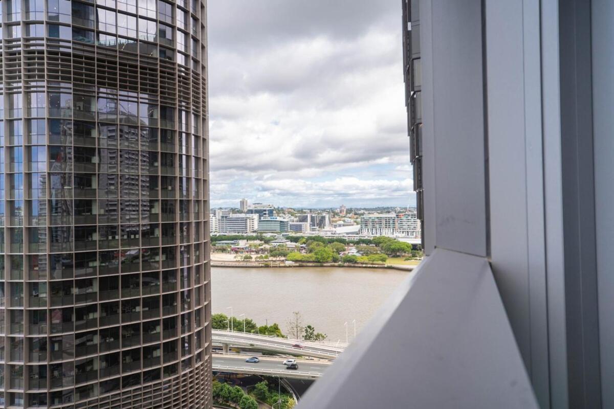 Stylish 2b1b In Qw Brand New & Step To Casino Brisbane